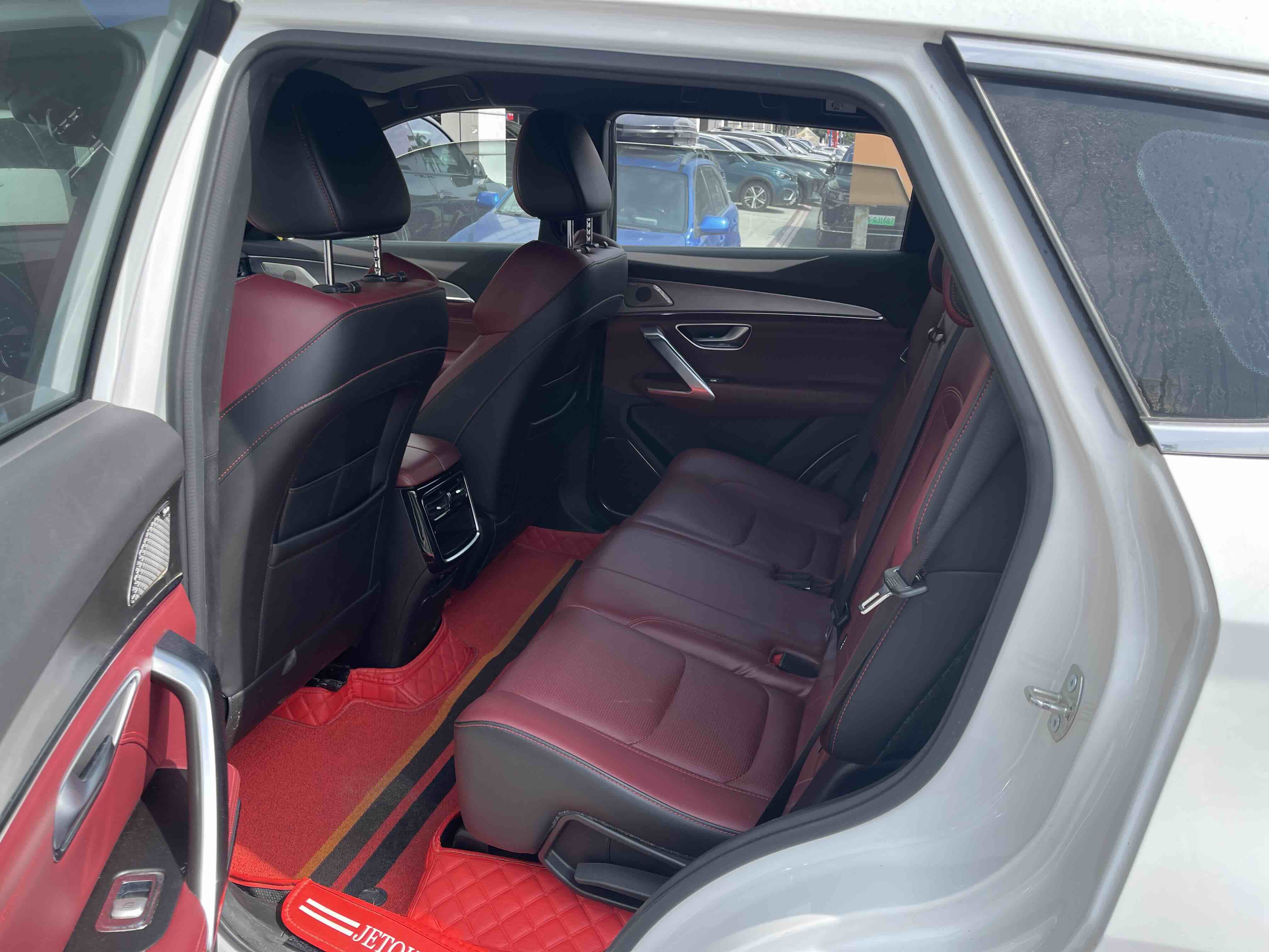 X70 PLUS 2021 car image #14