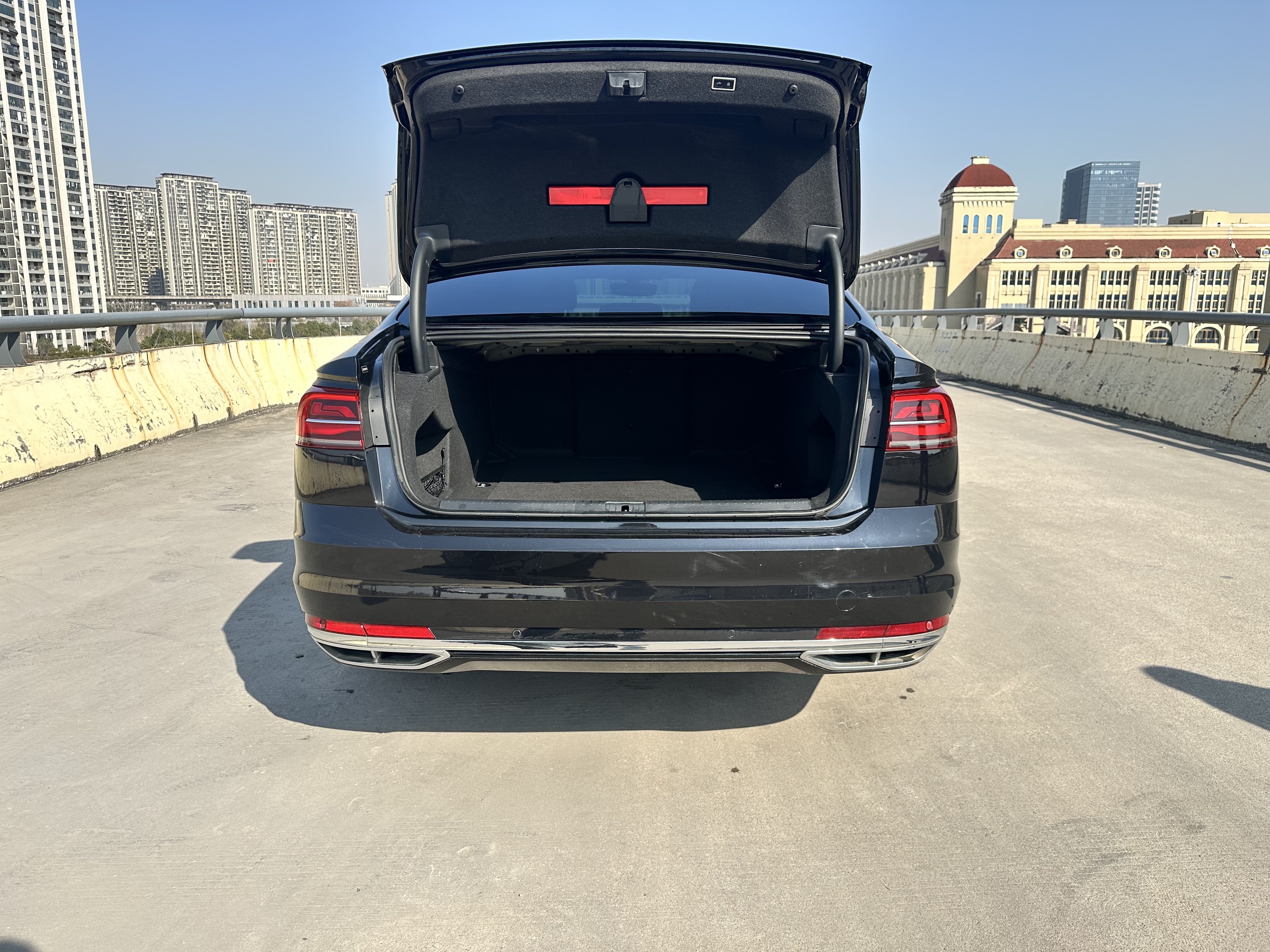 Volkswagen Phideon 2023 immagine di auto #14