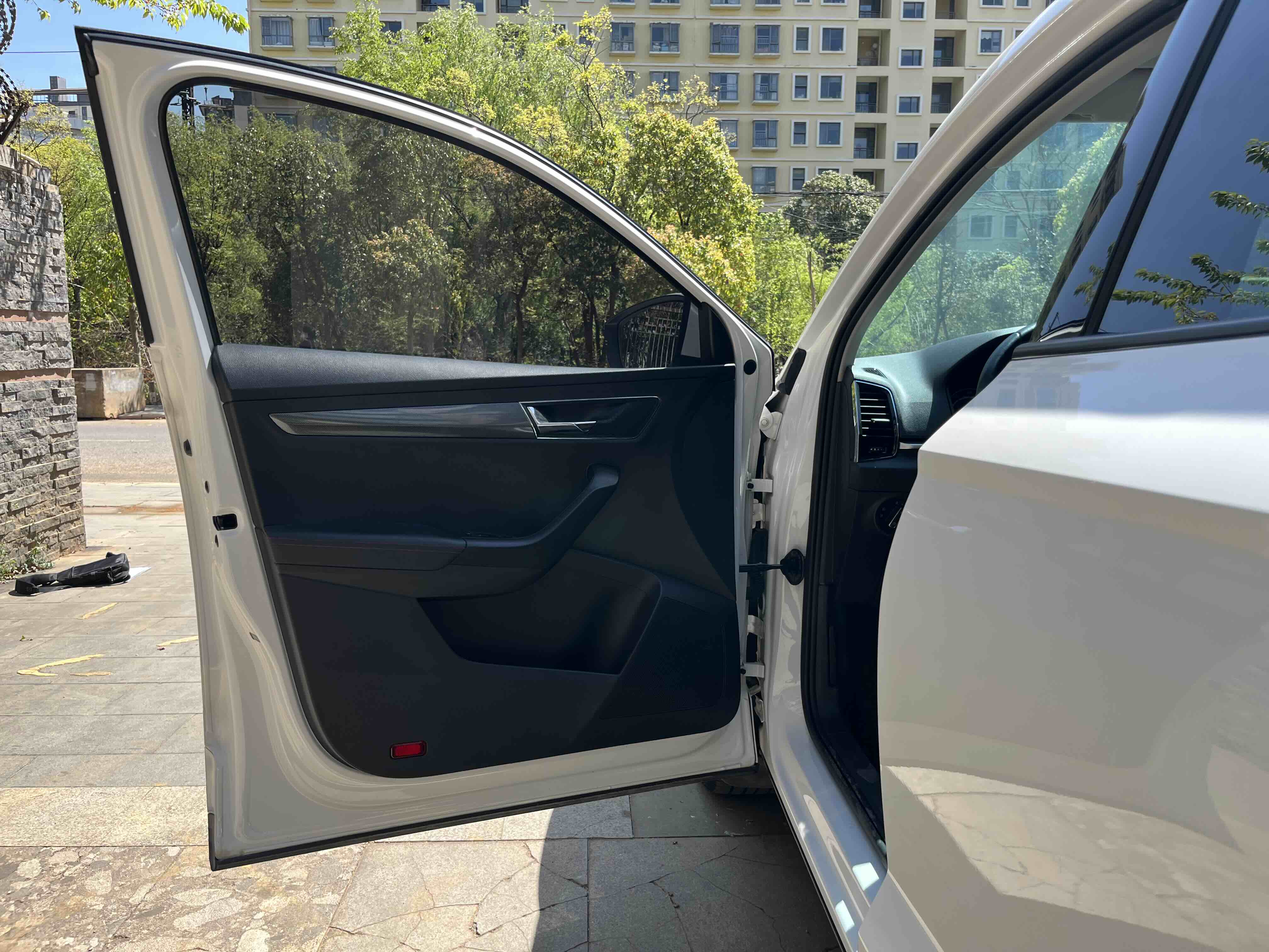 Skoda Karoq 2022 изображение автомобиля #14