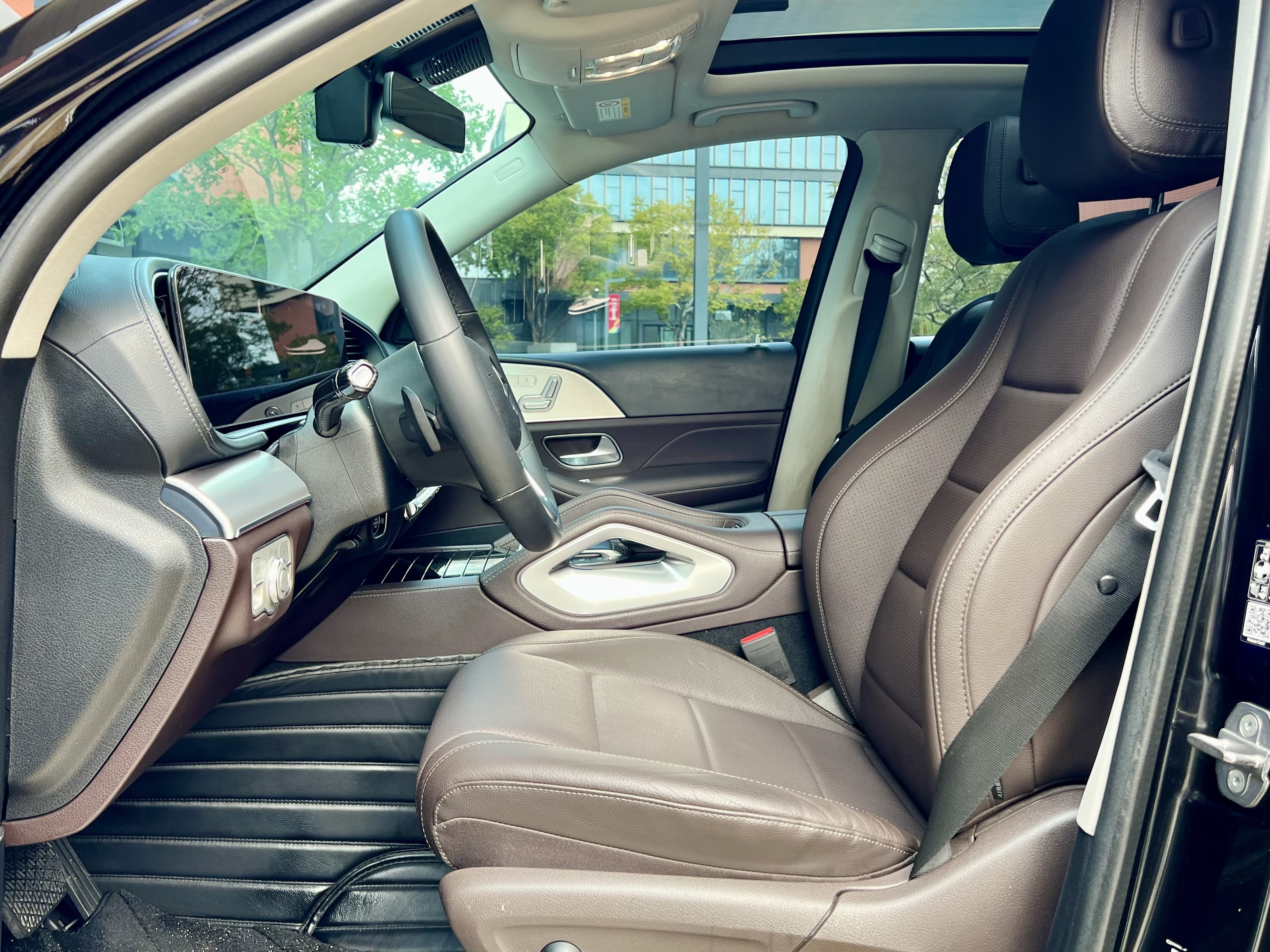 Mercedes-Benz GLE Class 2021 car image #14