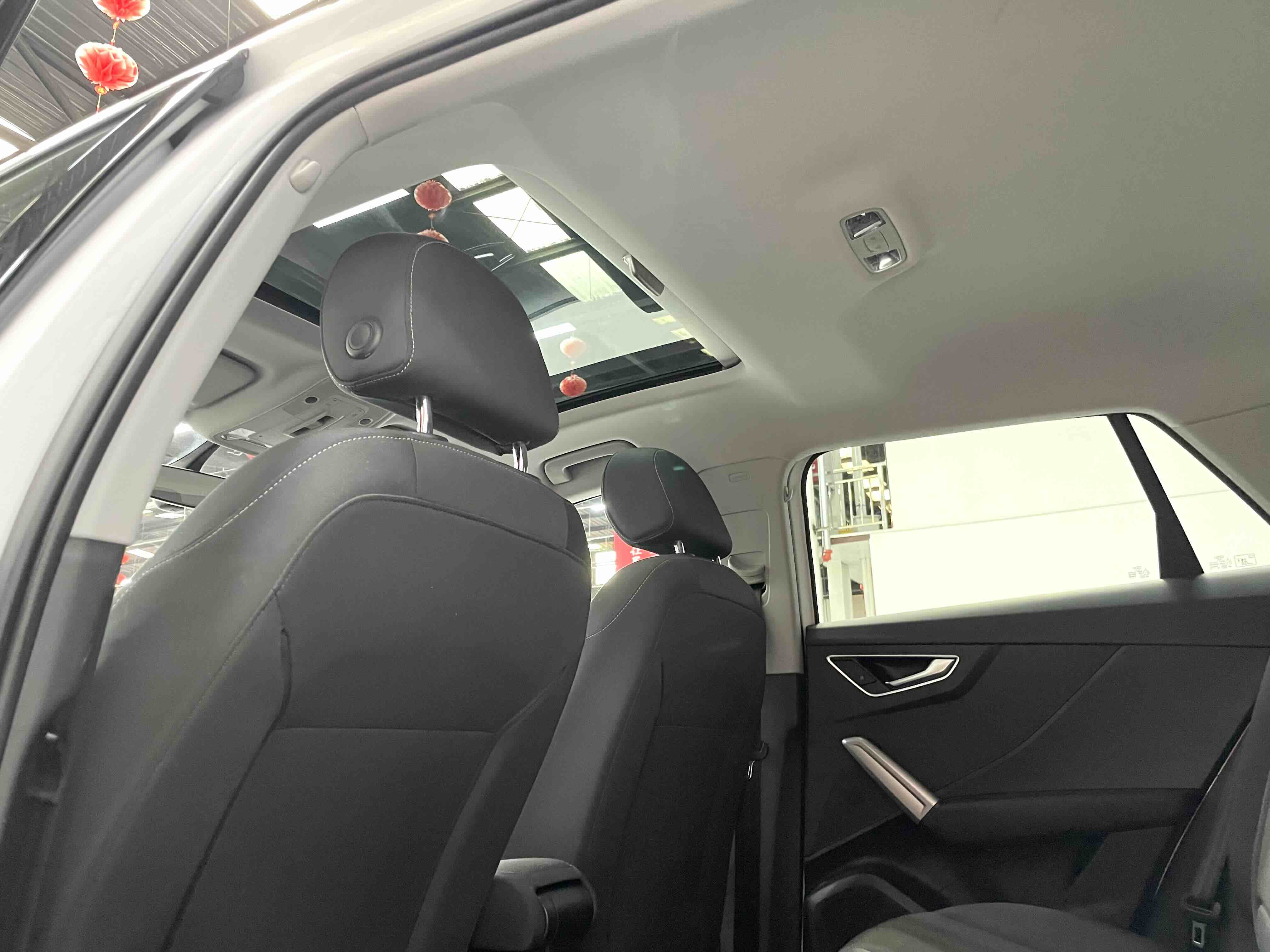 Audi Q2L 2021 car image #14