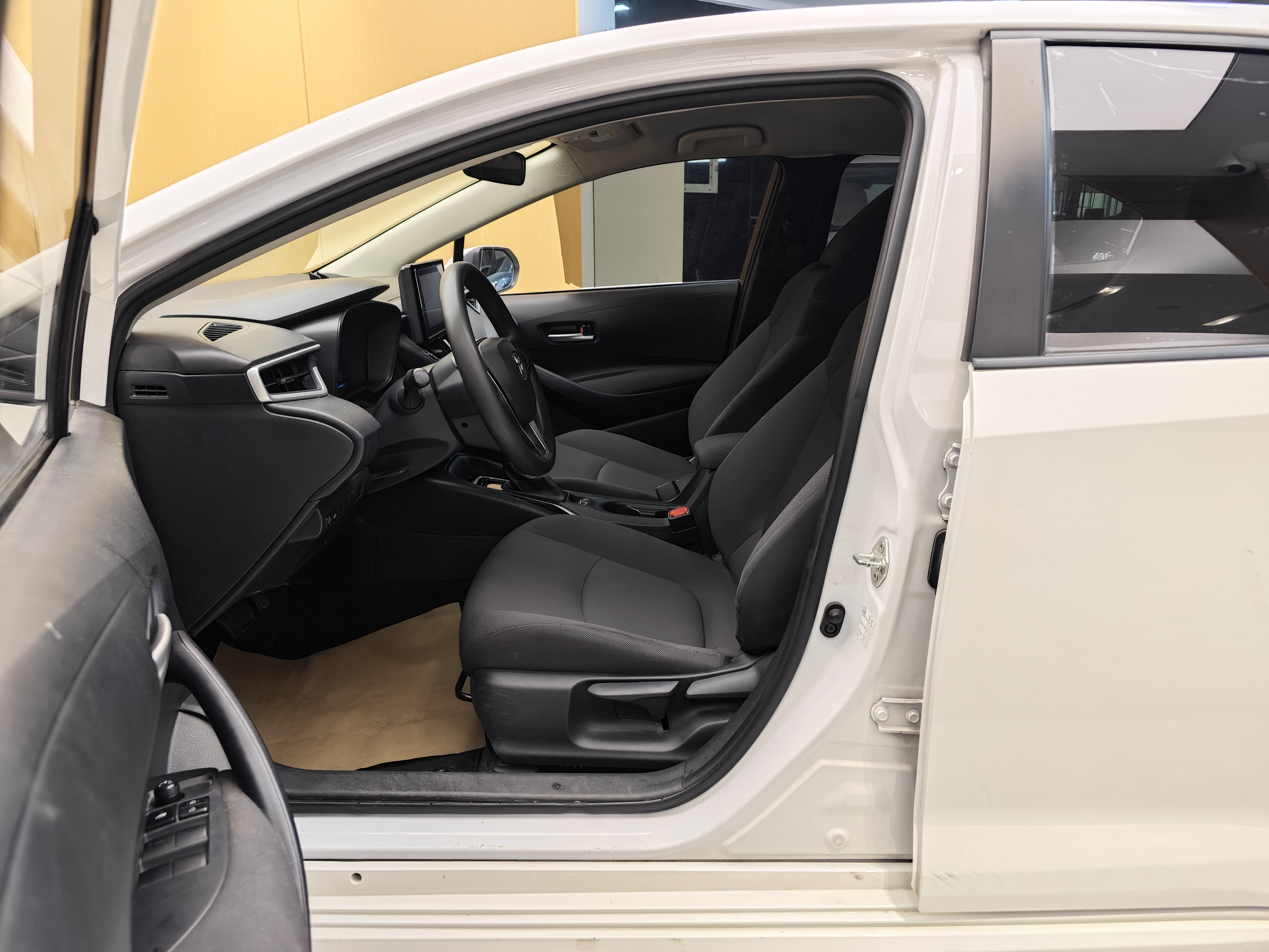 Corolla 2022 immagine di auto #14