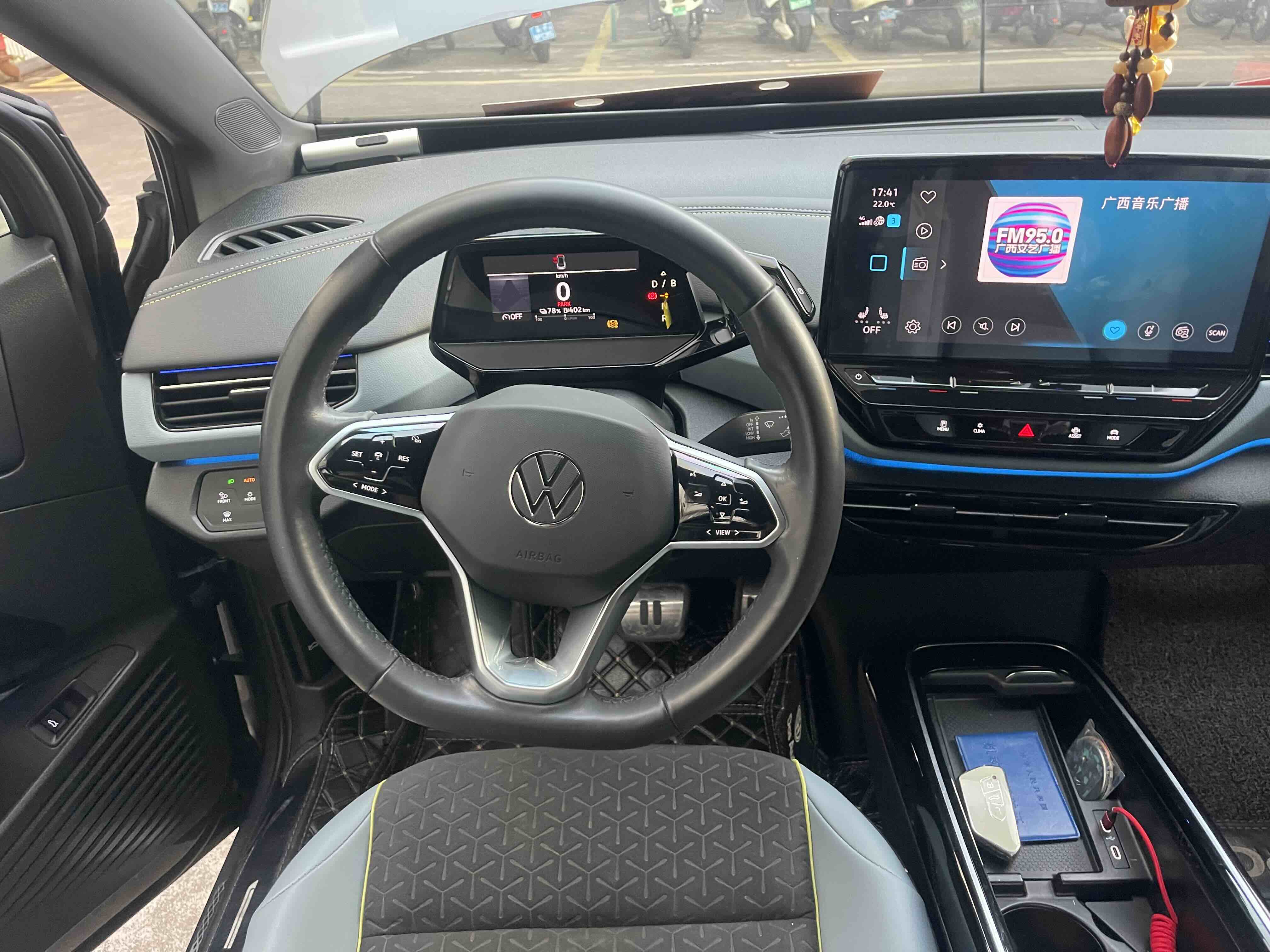 Volkswagen ID.4 X 2022 immagine di auto #14