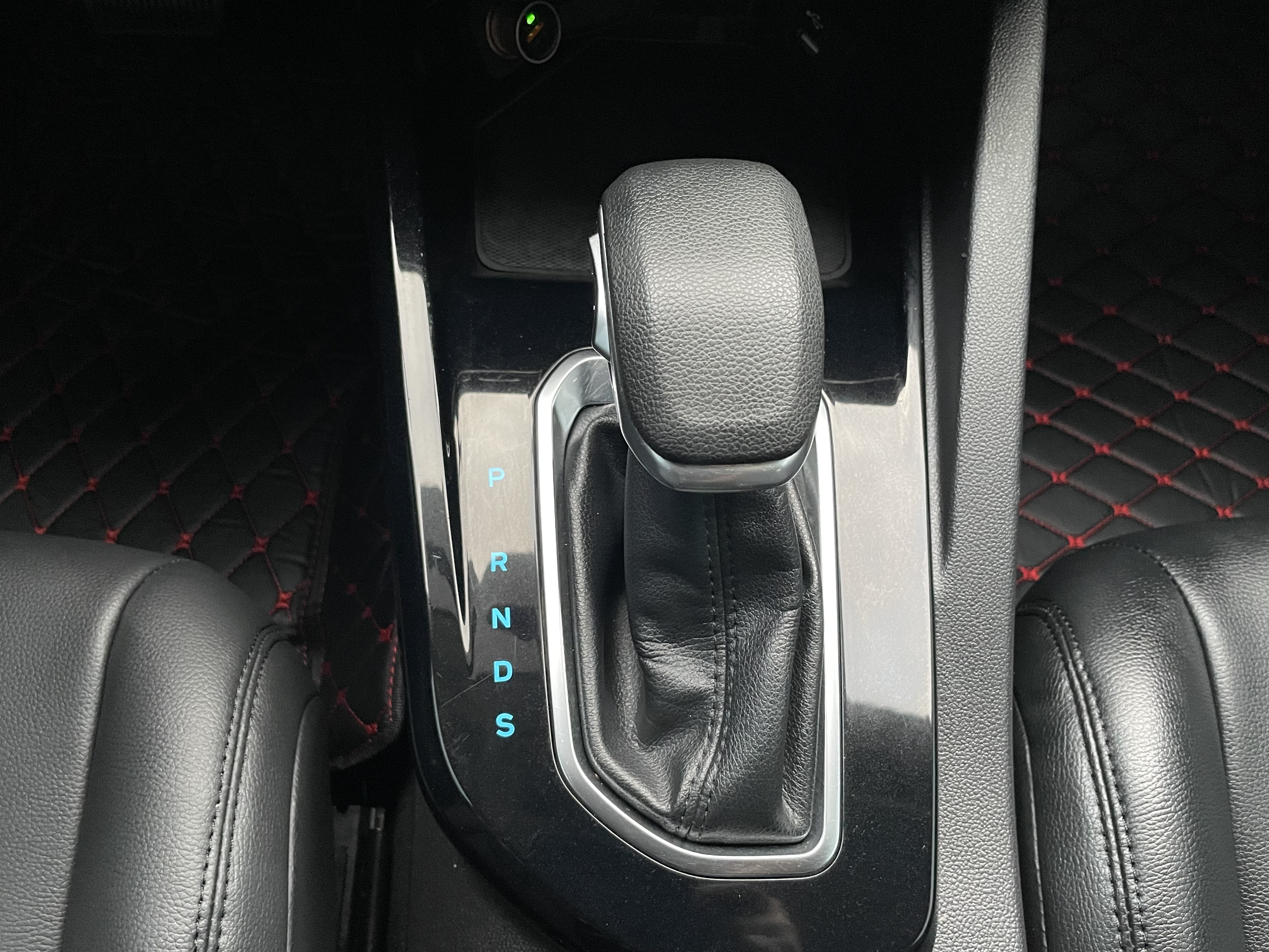 Ford Escort 2022 car image #14