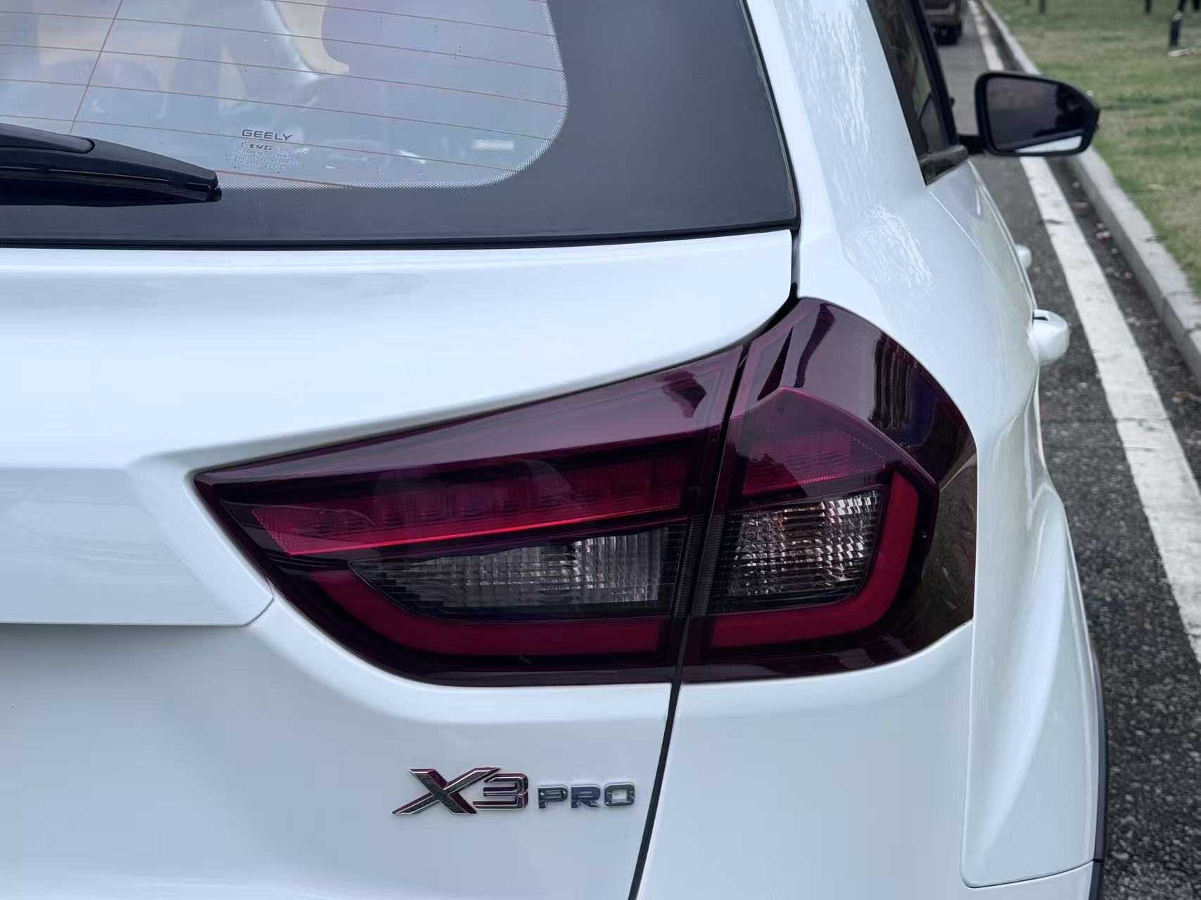 Vision X3 2021 immagine di auto #14
