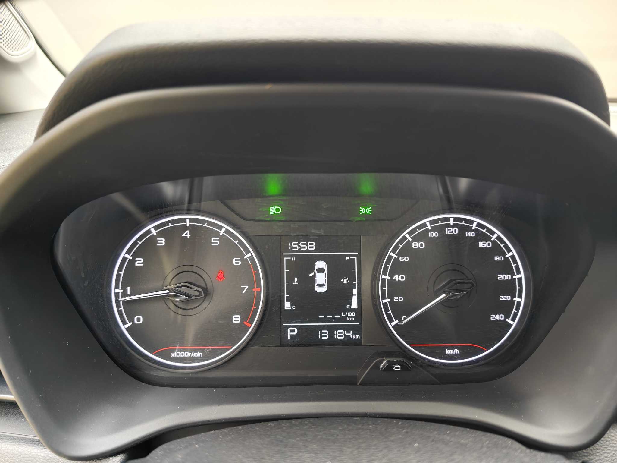 GEELY Vision X3 2021 immagine di auto #14