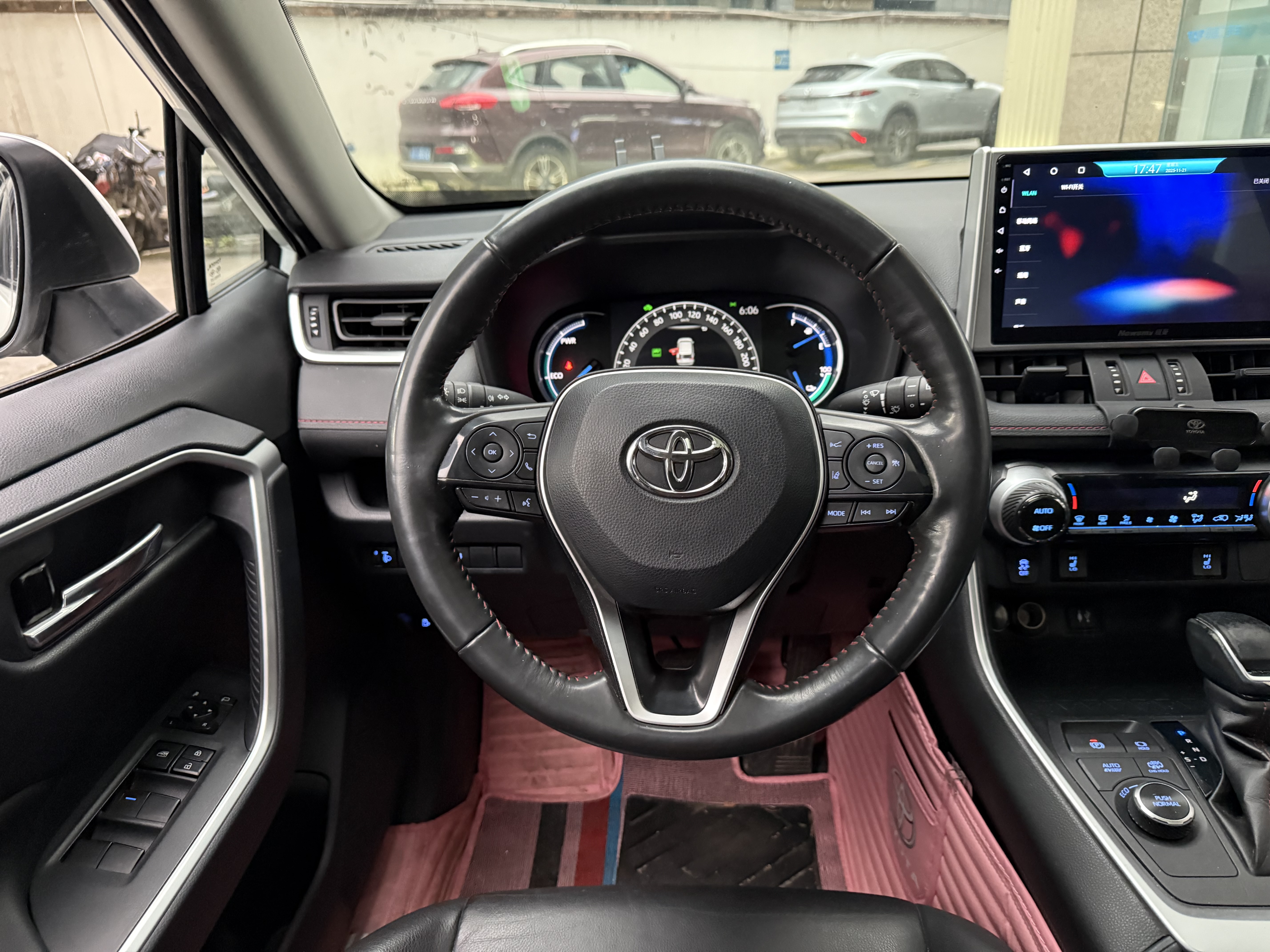 Toyota RAV4 Hybird E+ 2021 #14 Toyota RAV4 Hybird E+ 2021 car image #14