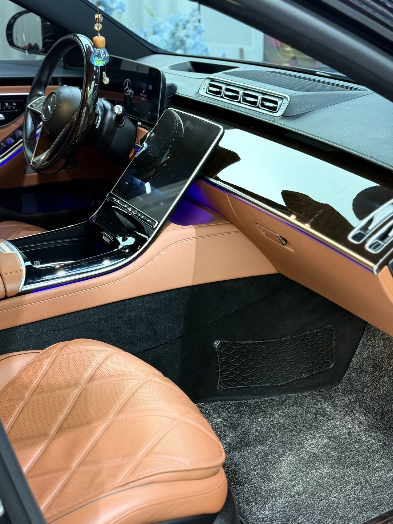 Mercedes-Benz Maybach S Class 2021 car image #14