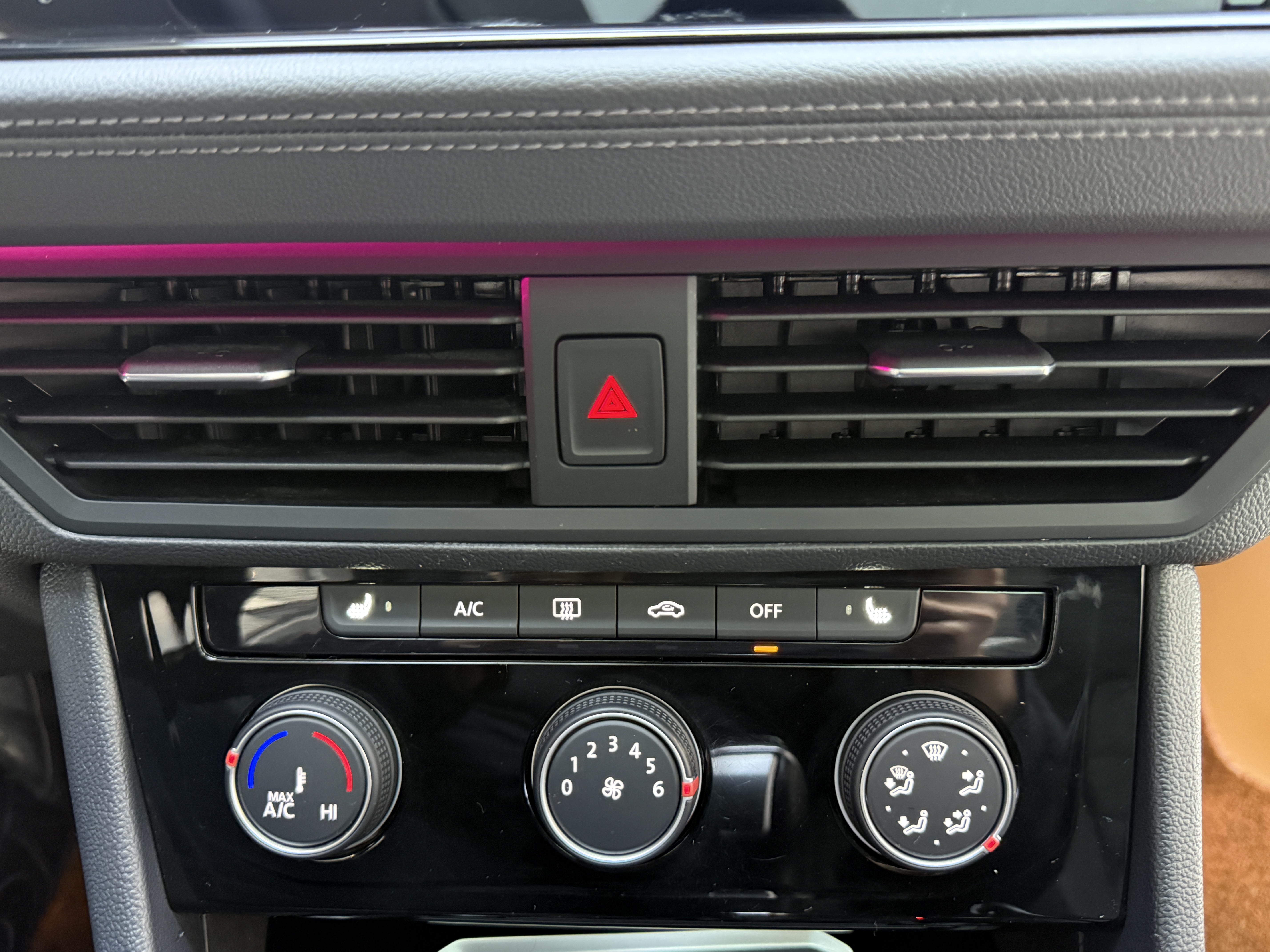 Volkswagen Sagitar 2022 car image #14