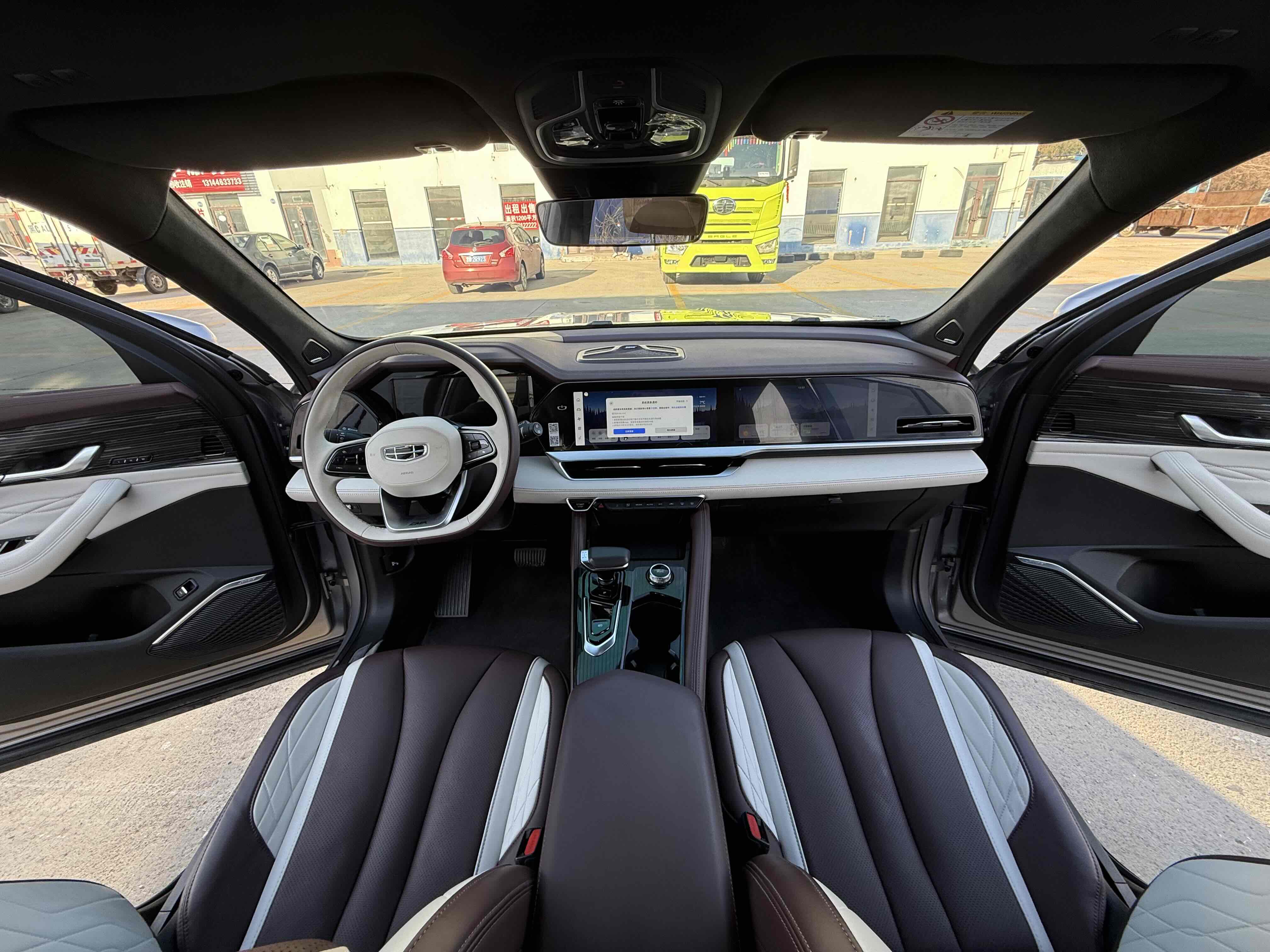 GEELY Monjaro 2022 car image #14