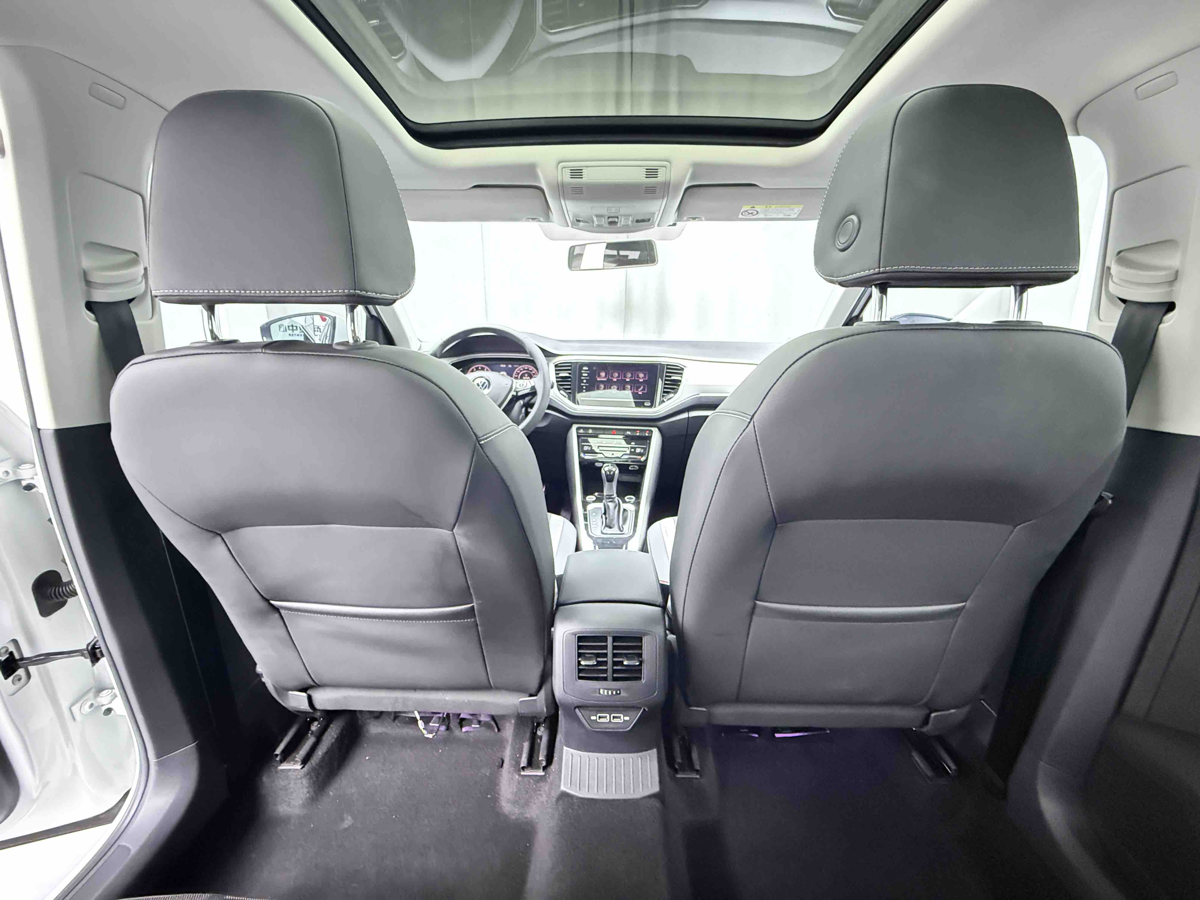 T-Roc 2022 car image #14