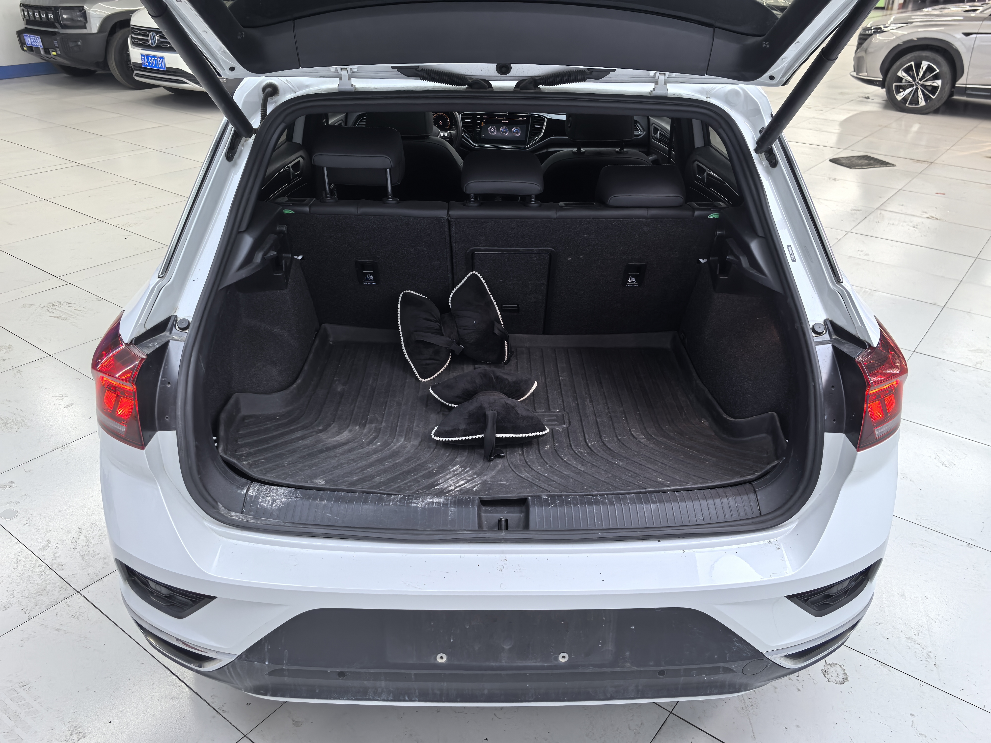 T-Roc 2022 car image #14