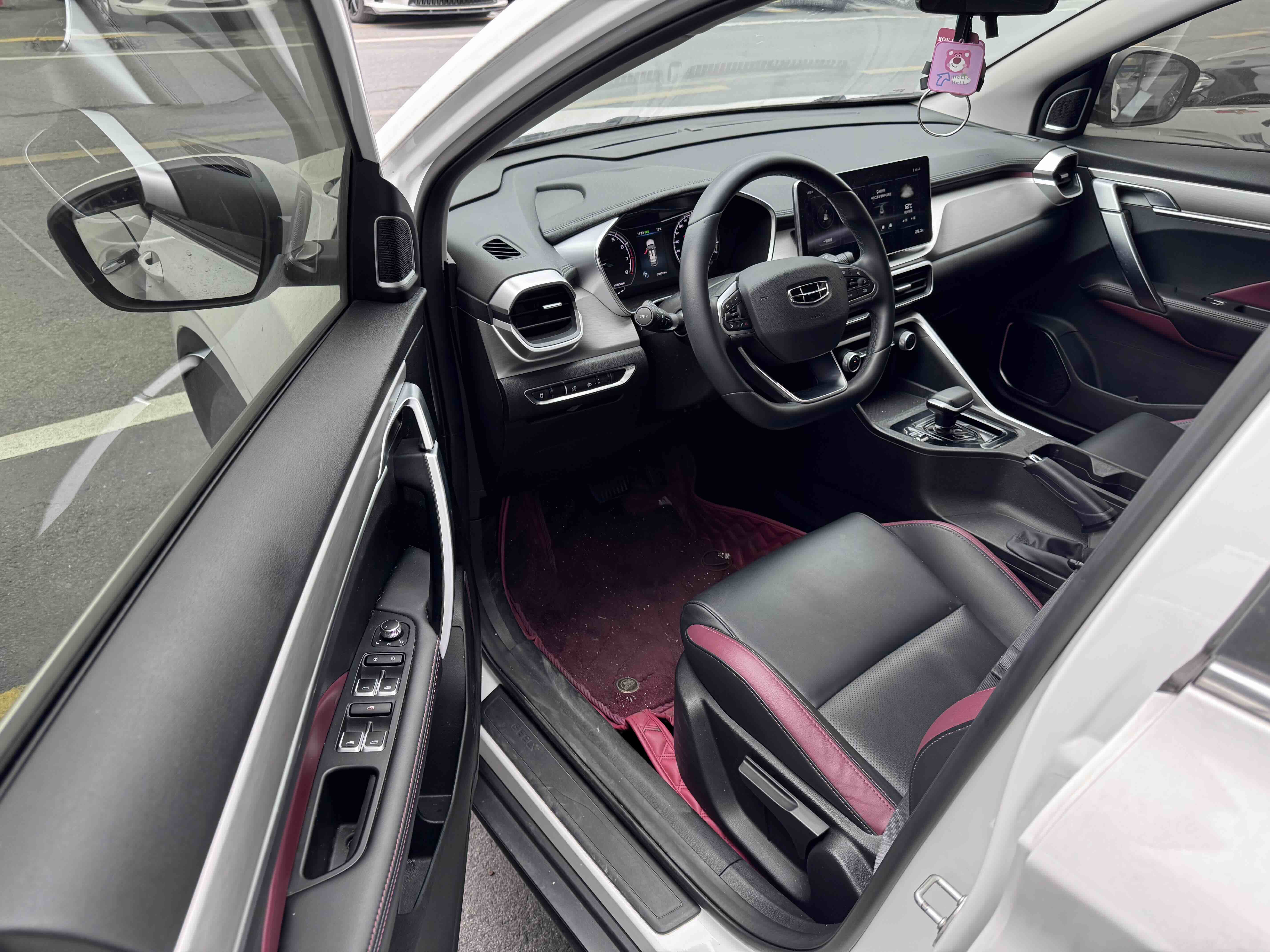 GEELY Coolray 2022 #14 GEELY Coolray 2022 car image #14