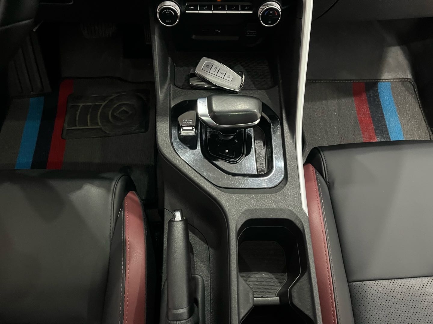 GEELY Coolray 2022 car image #14