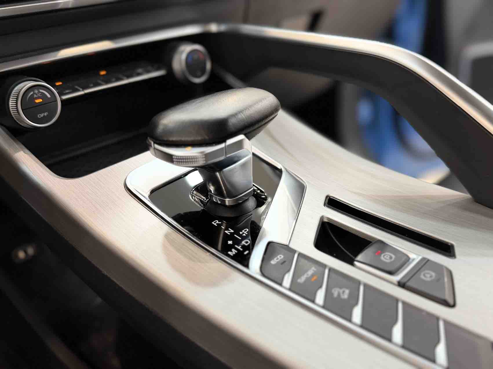 GEELY Coolray 2022 #14 GEELY Coolray 2022 car image #14