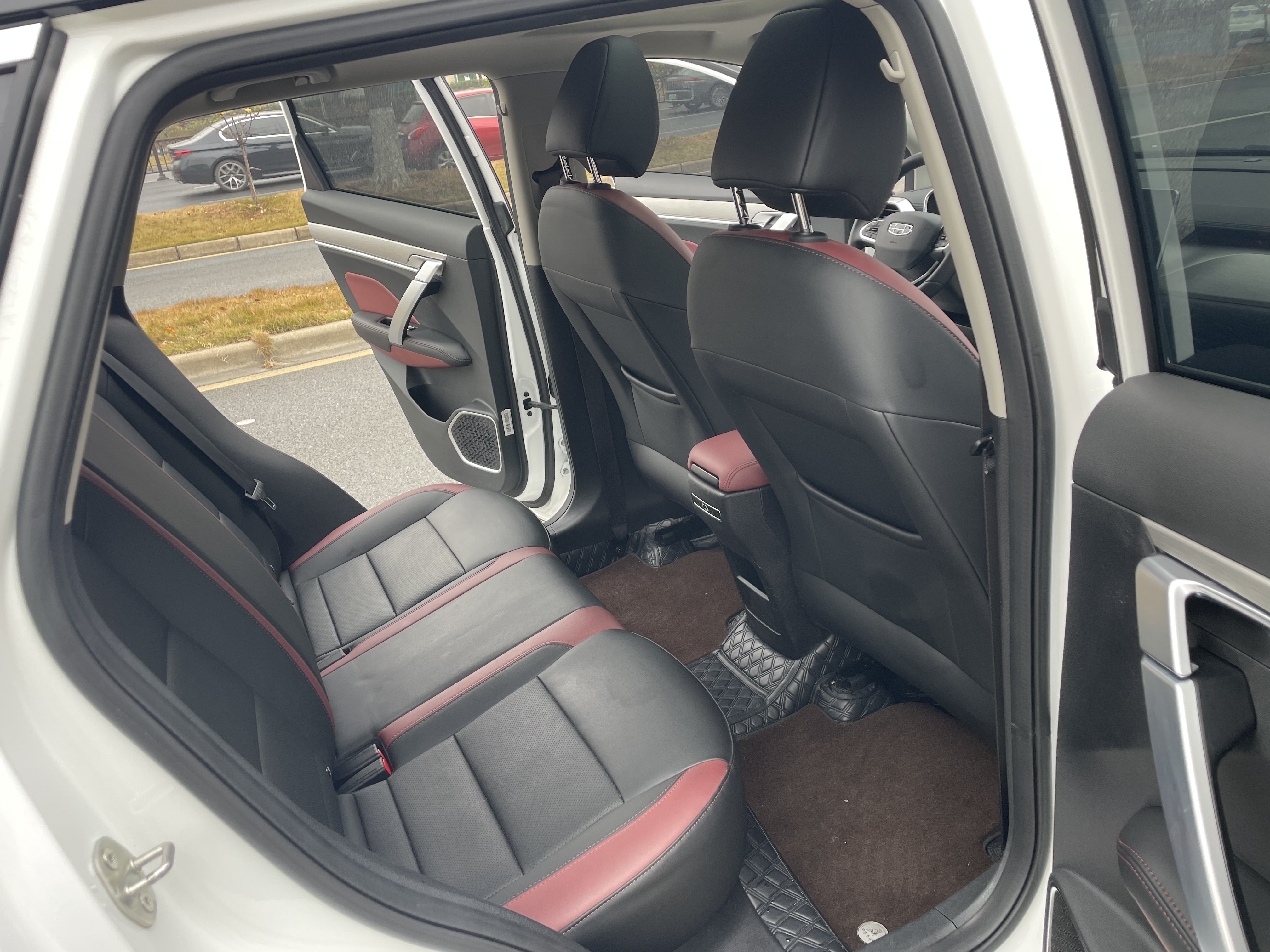 GEELY Coolray 2022 #14 GEELY Coolray 2022 car image #14