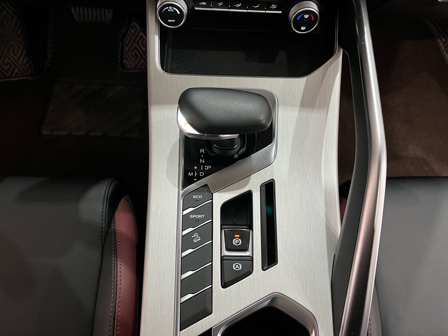 GEELY Coolray 2021 #14 GEELY Coolray 2021 car image #14