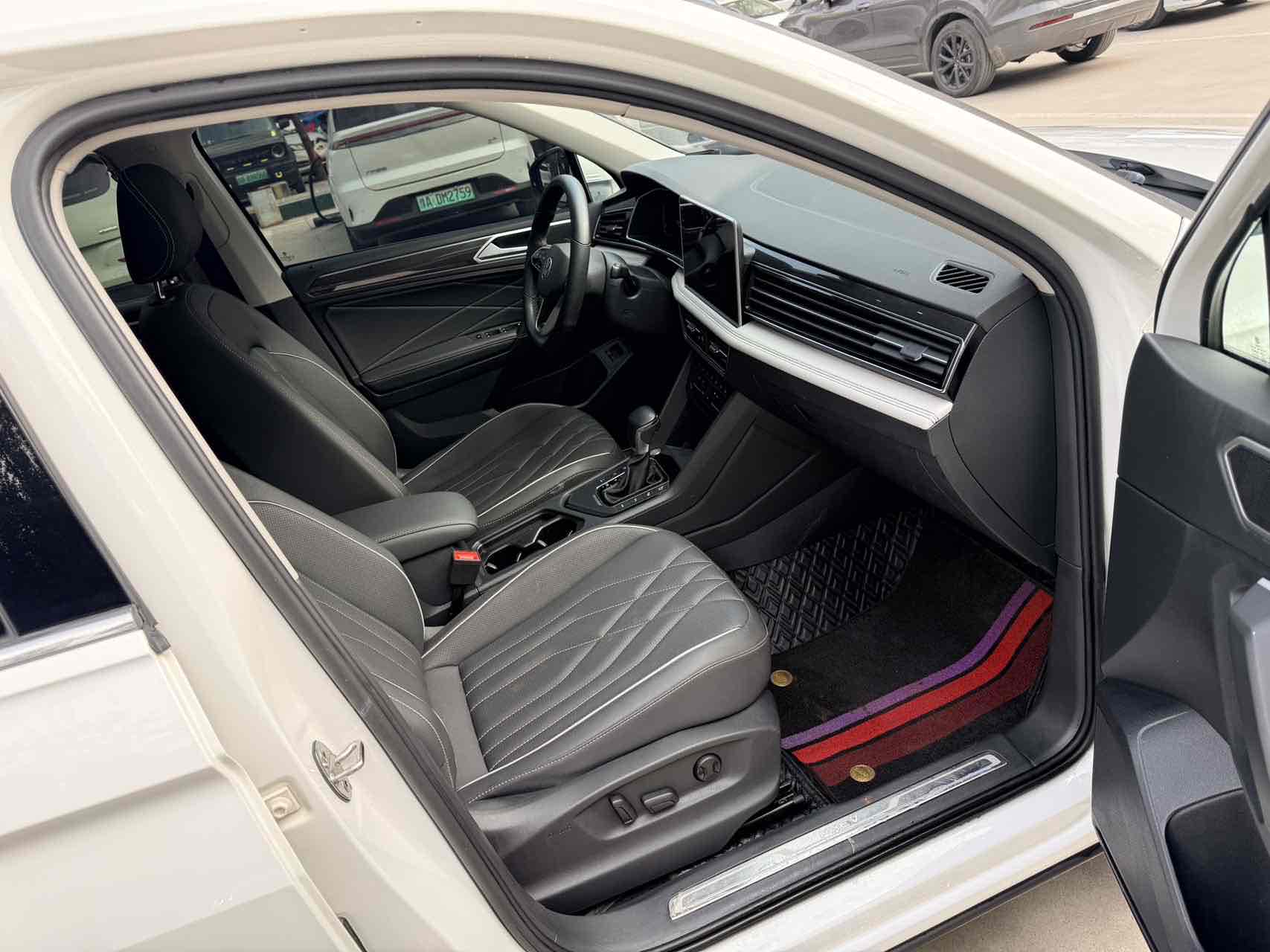 Volkswagen Tiguan L New Energy 2022 imagen de coche #14