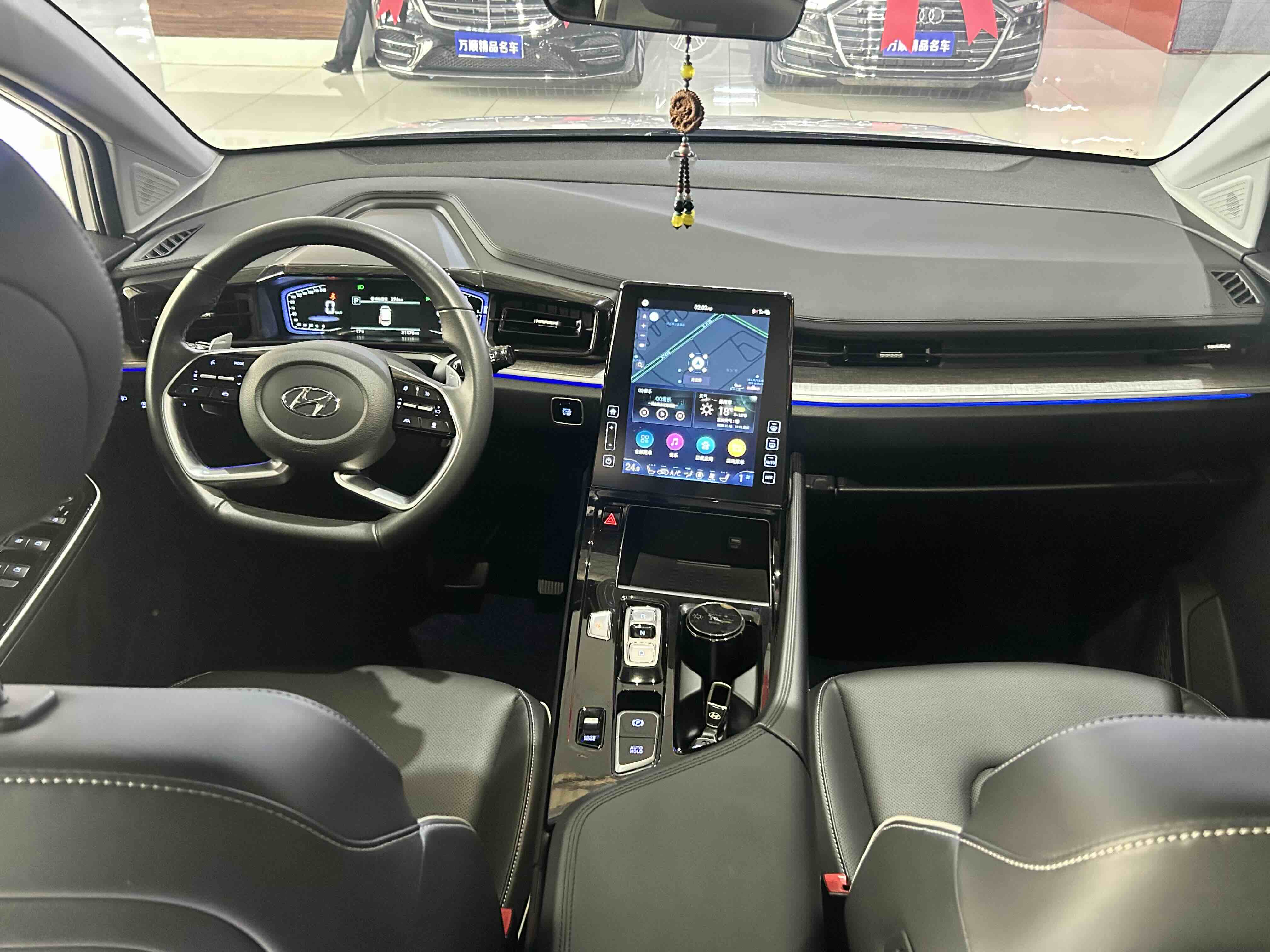 Hyundai Custo 2024 immagine di auto #14