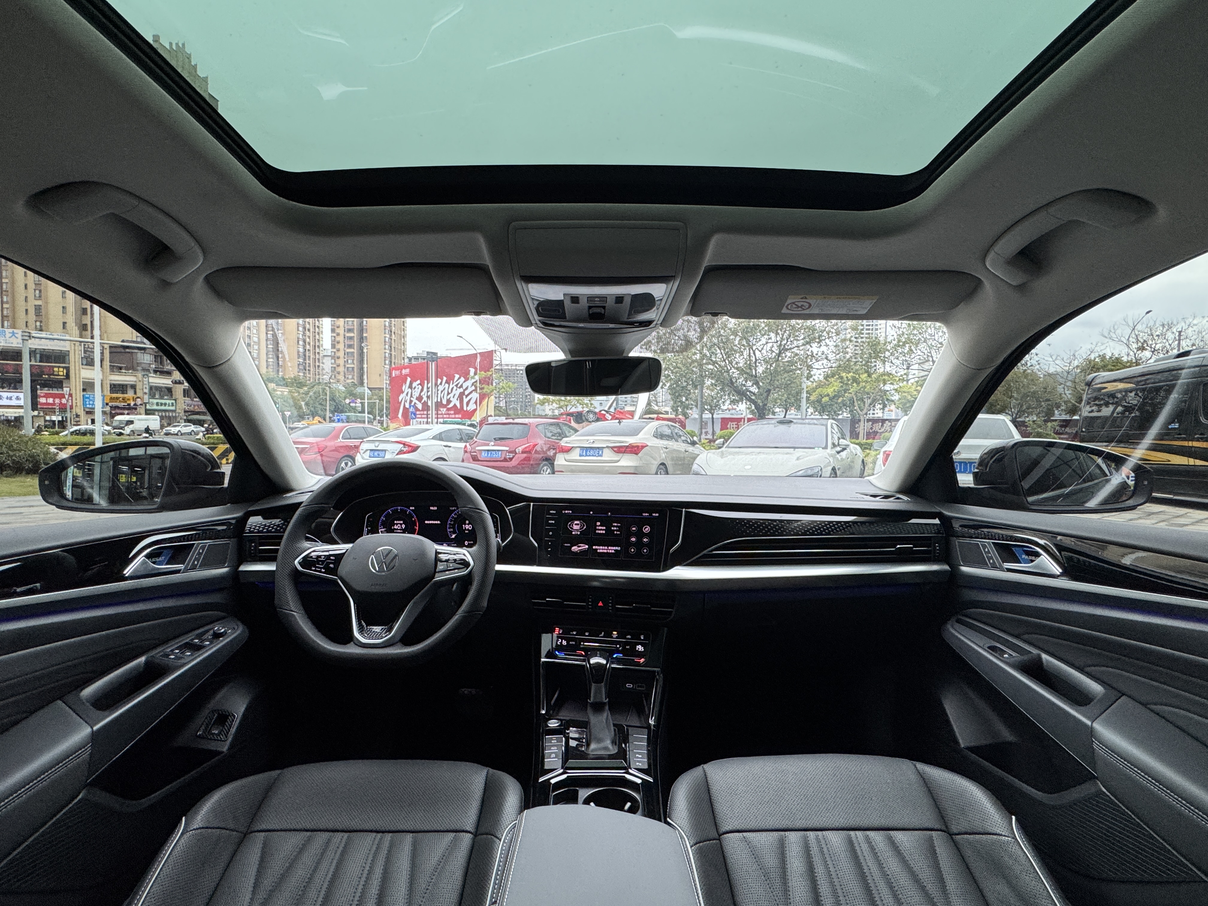 Volkswagen Passat 2022 car image #14