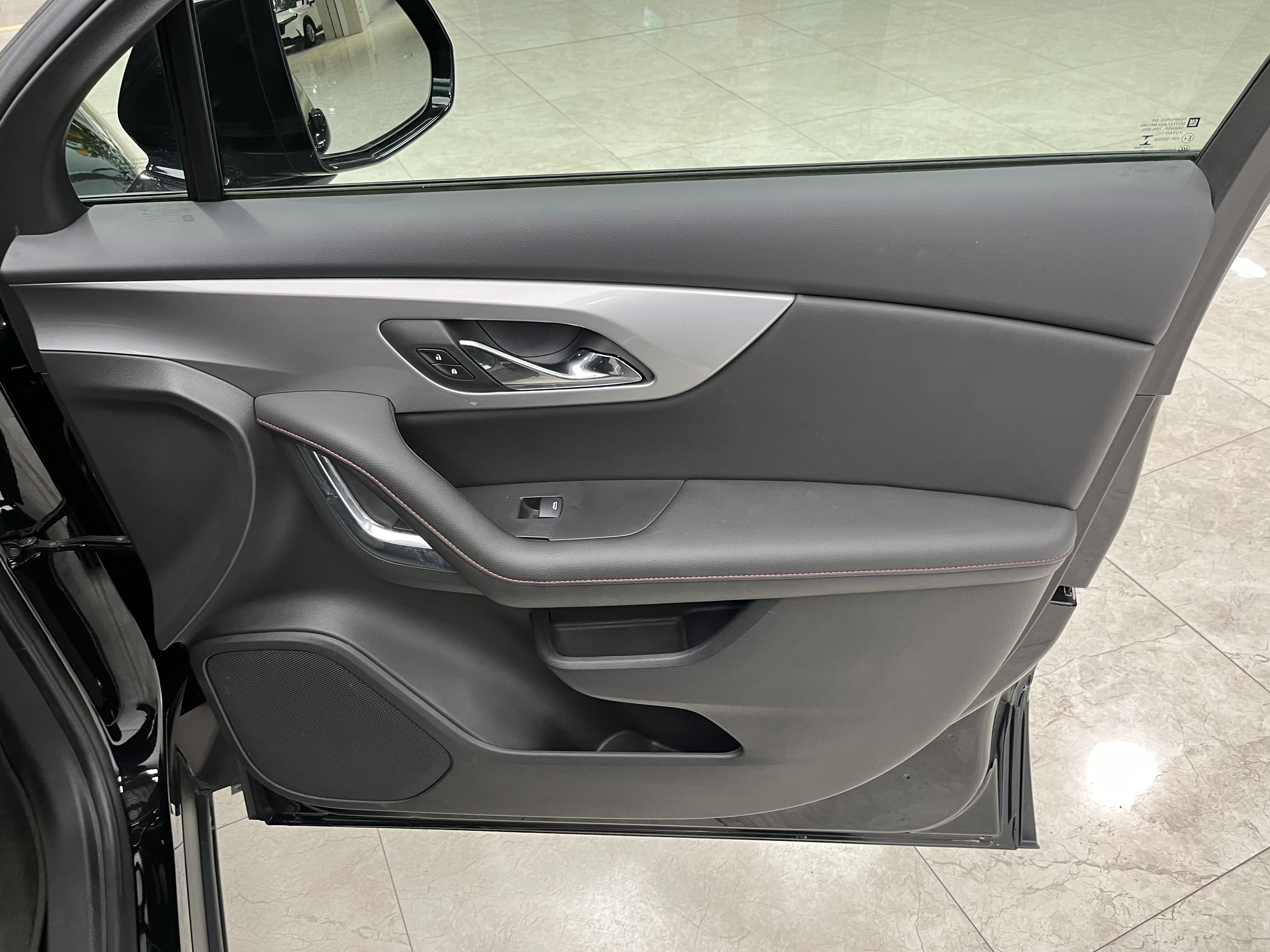 Chevrolet Blazer 2023 #14 Chevrolet Blazer 2023 car image #14