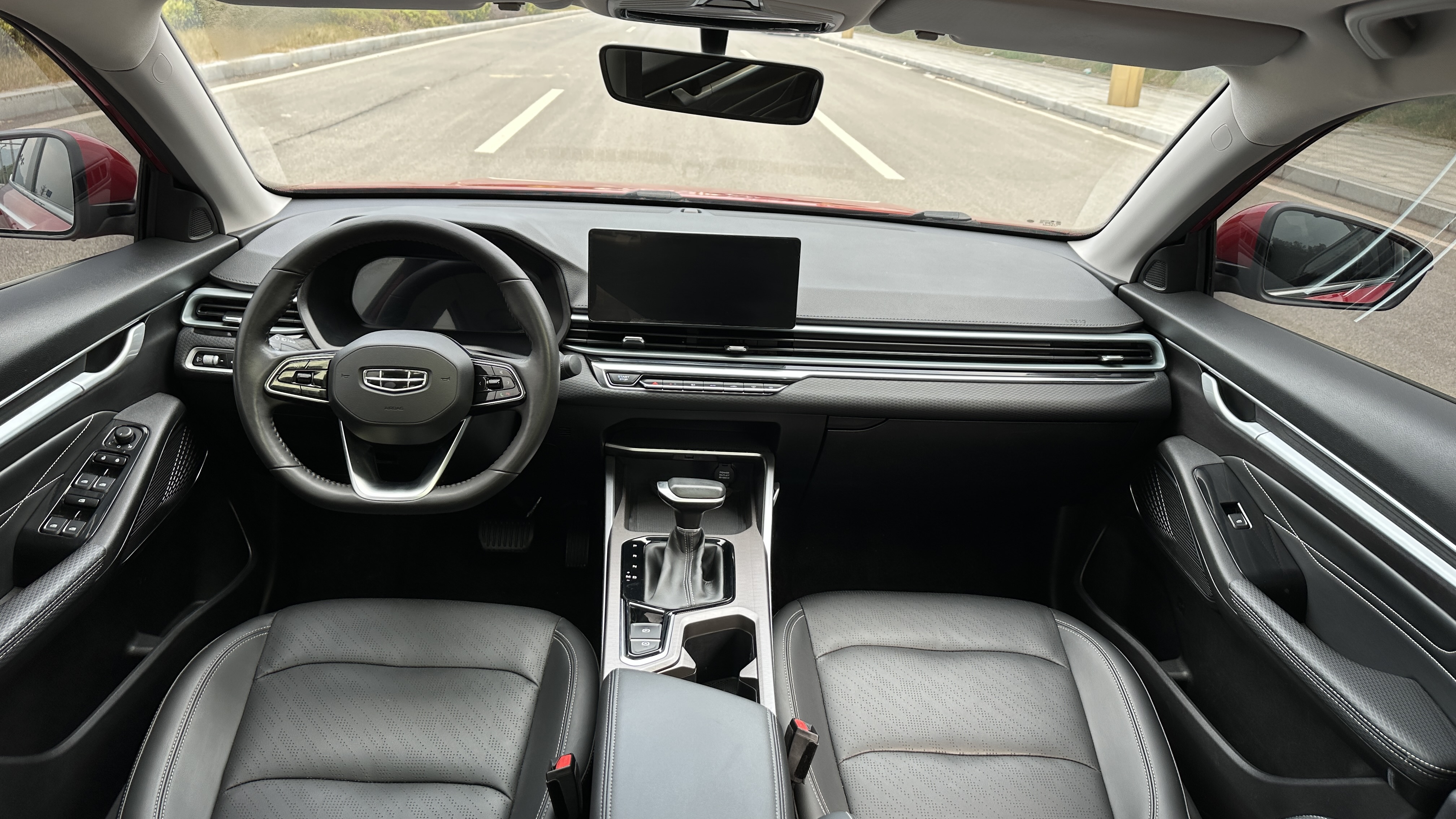 Emgrand 2022 car image #14