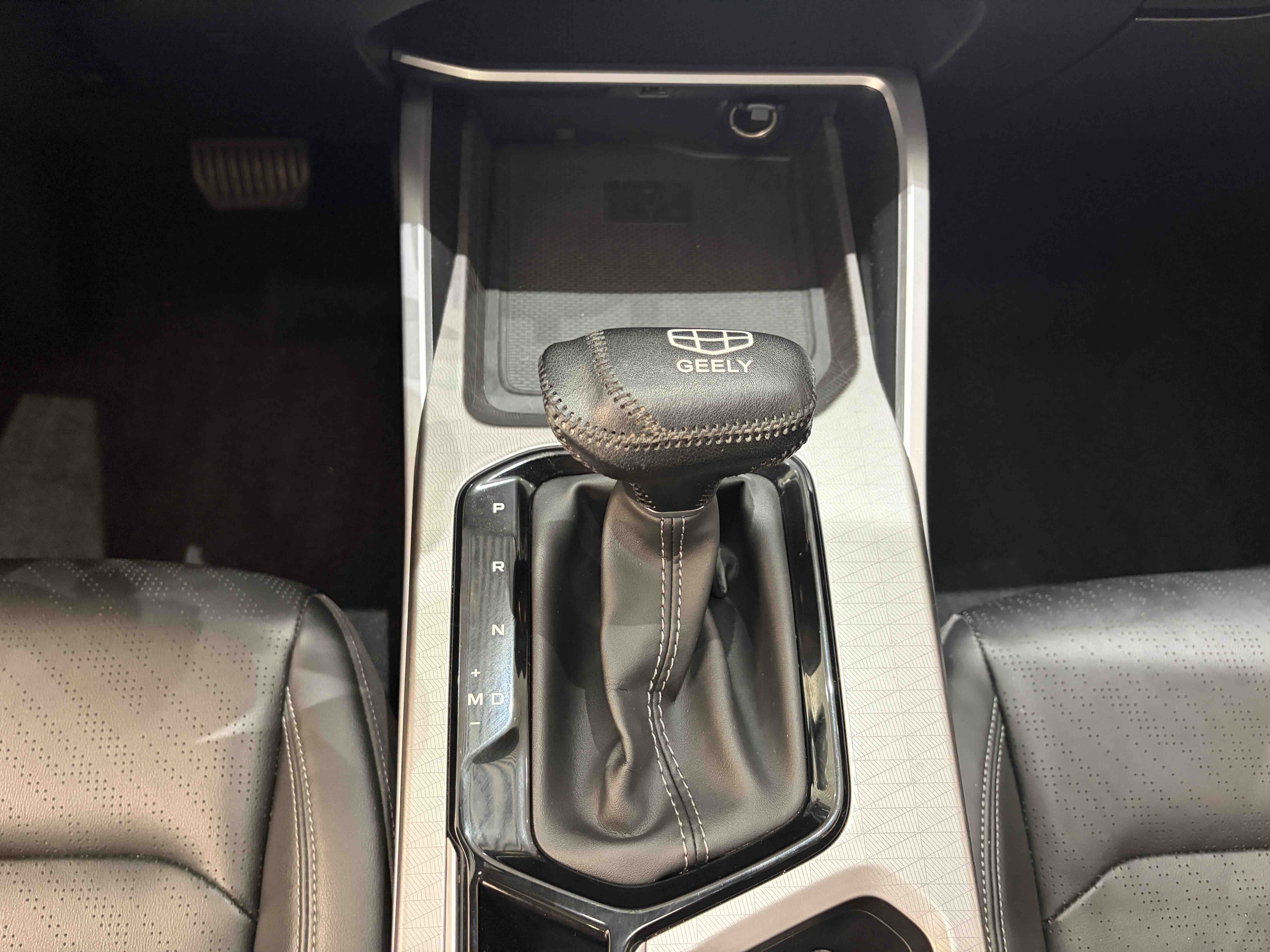 GEELY Emgrand 2022 car image #14