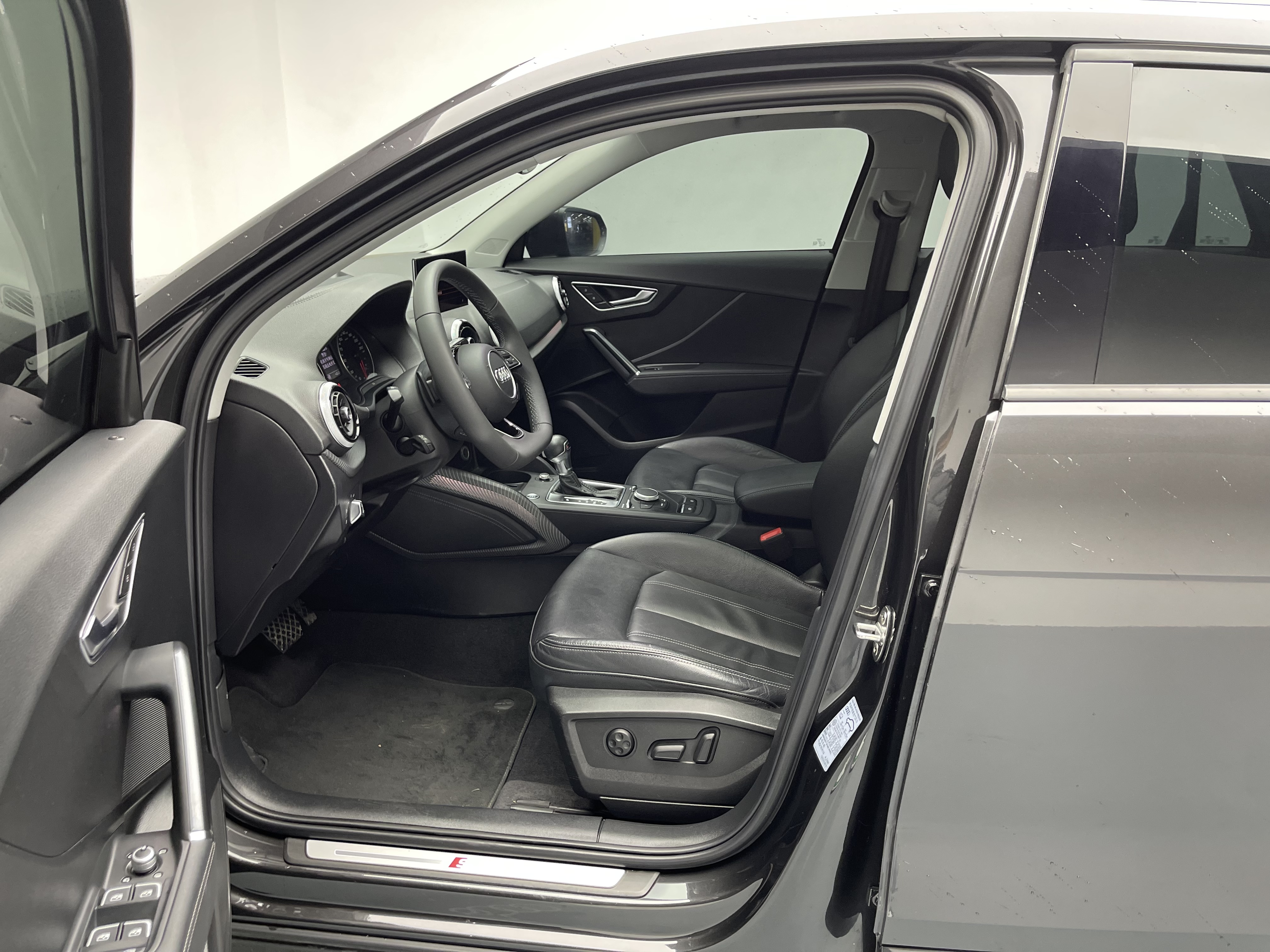 Q2L 2022 car image #14