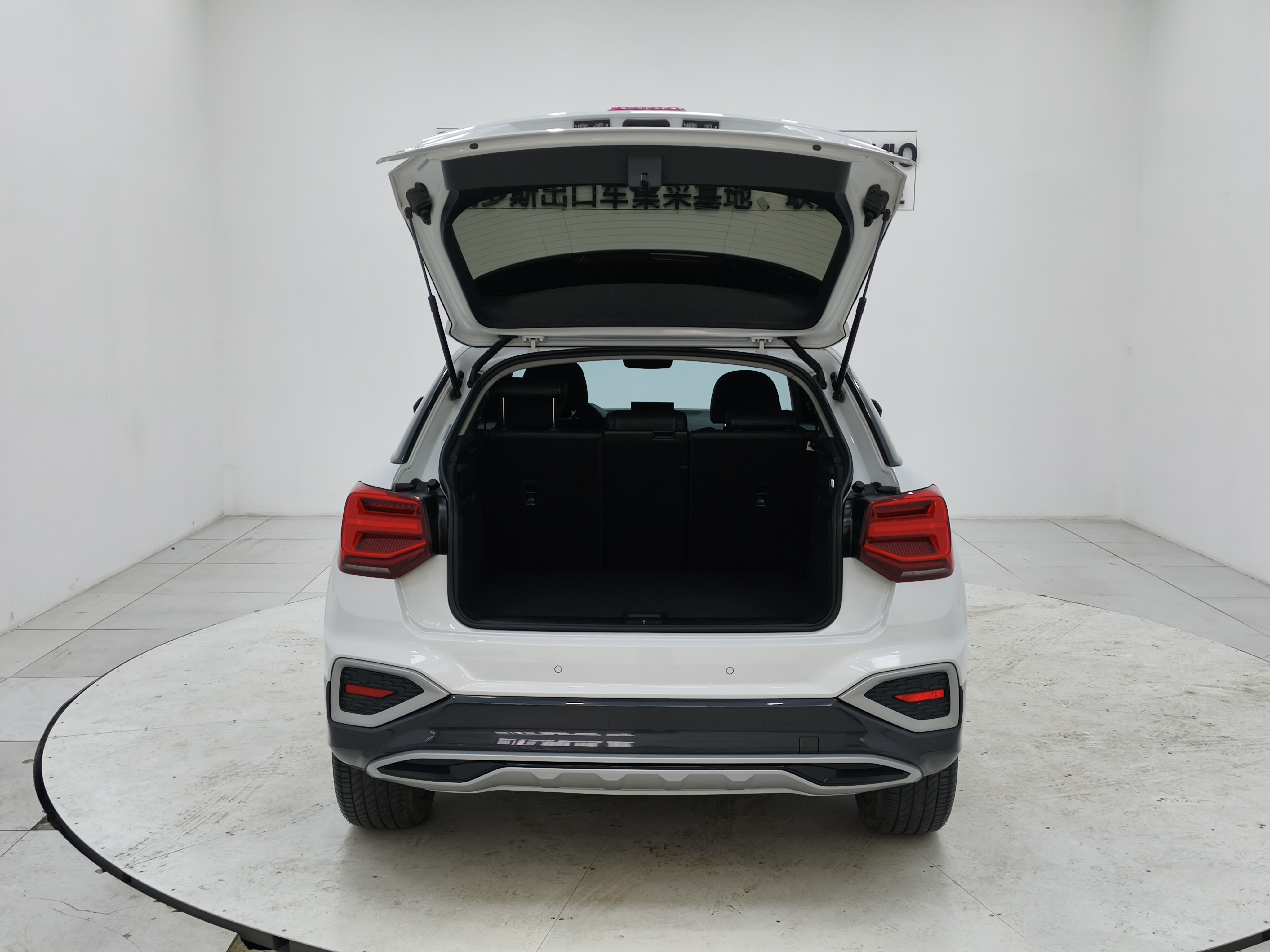 Q2L 2023 #14 Q2L 2023 immagine di auto #14