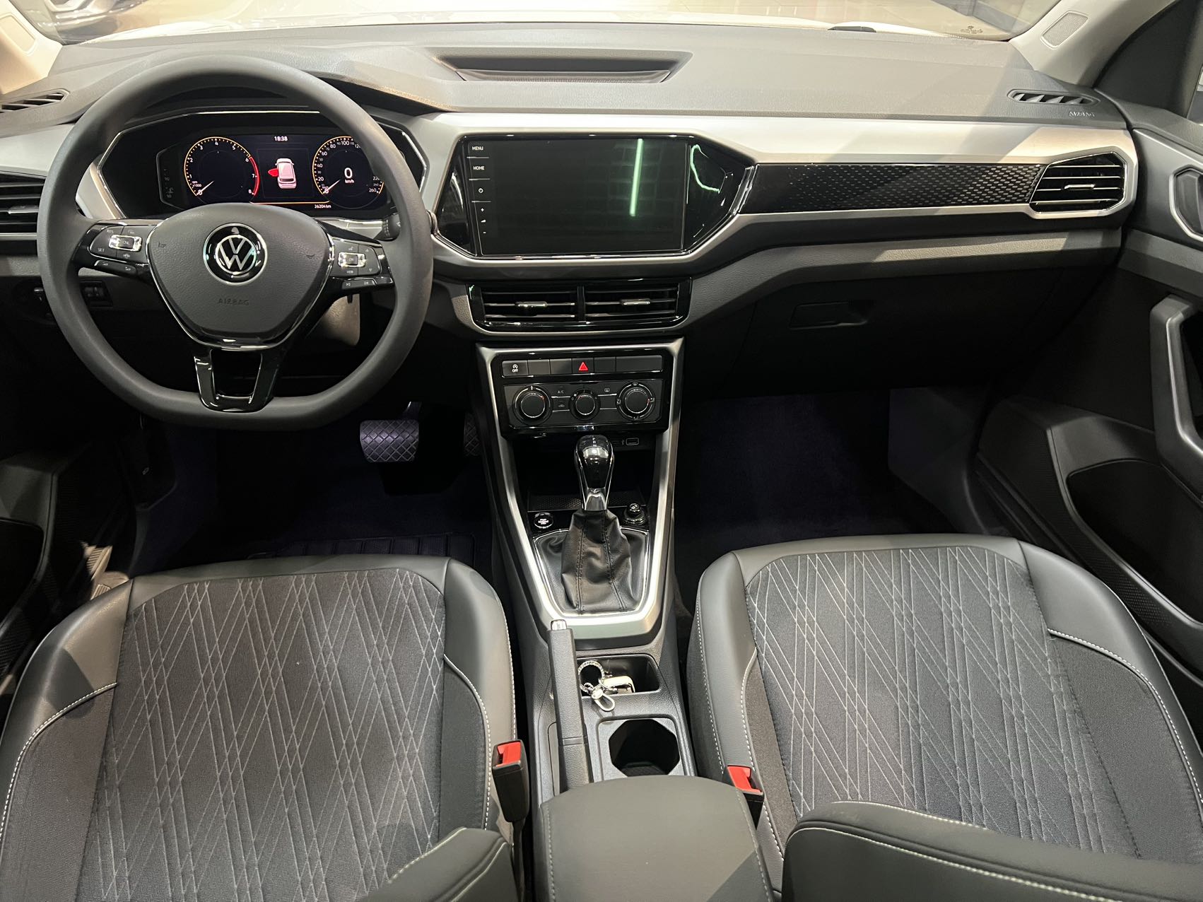 Volkswagen T-Cross 2022 car image #14