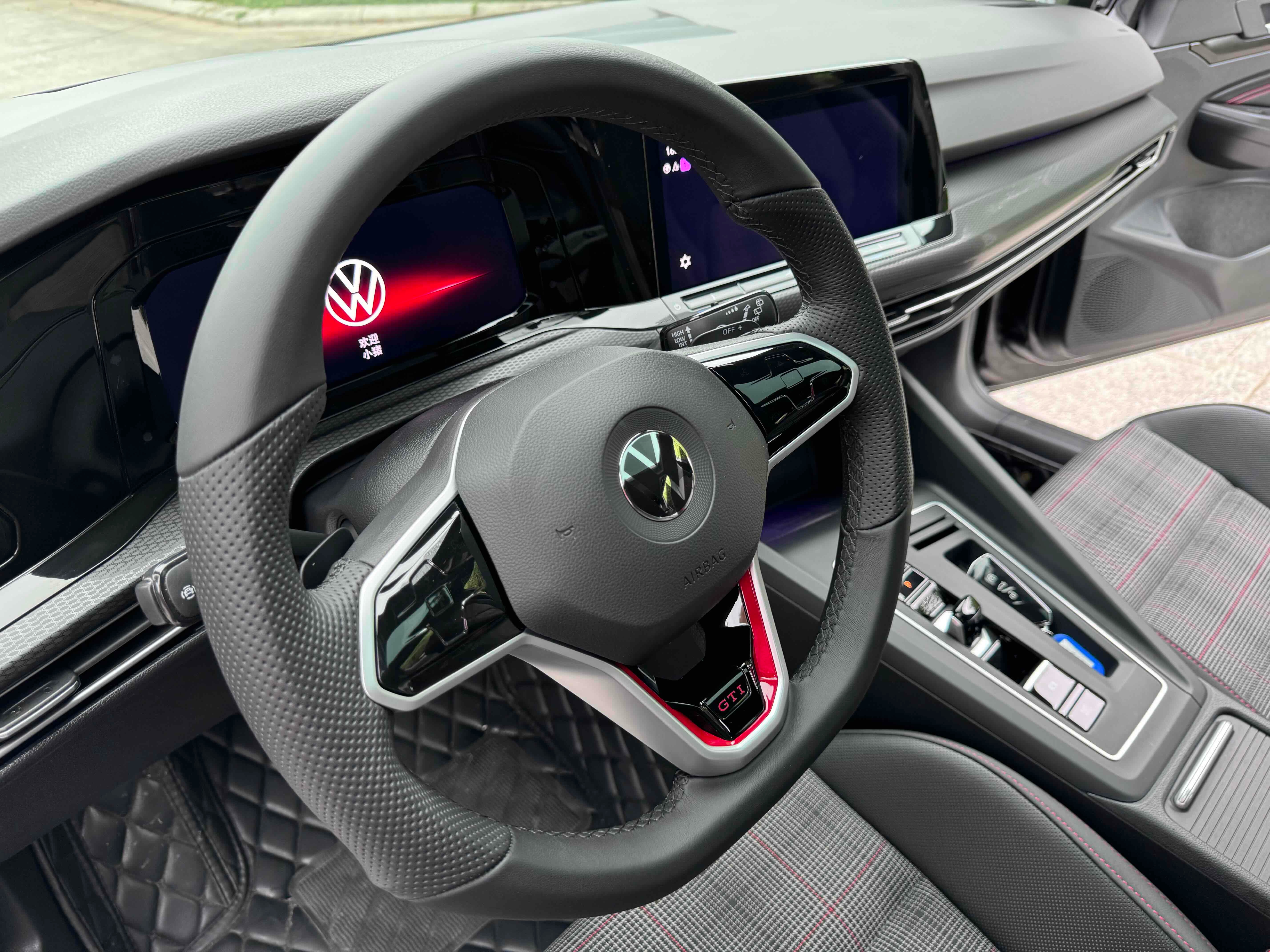 Volkswagen GolfGTI 2022 #14 Volkswagen GolfGTI 2022 car image #14