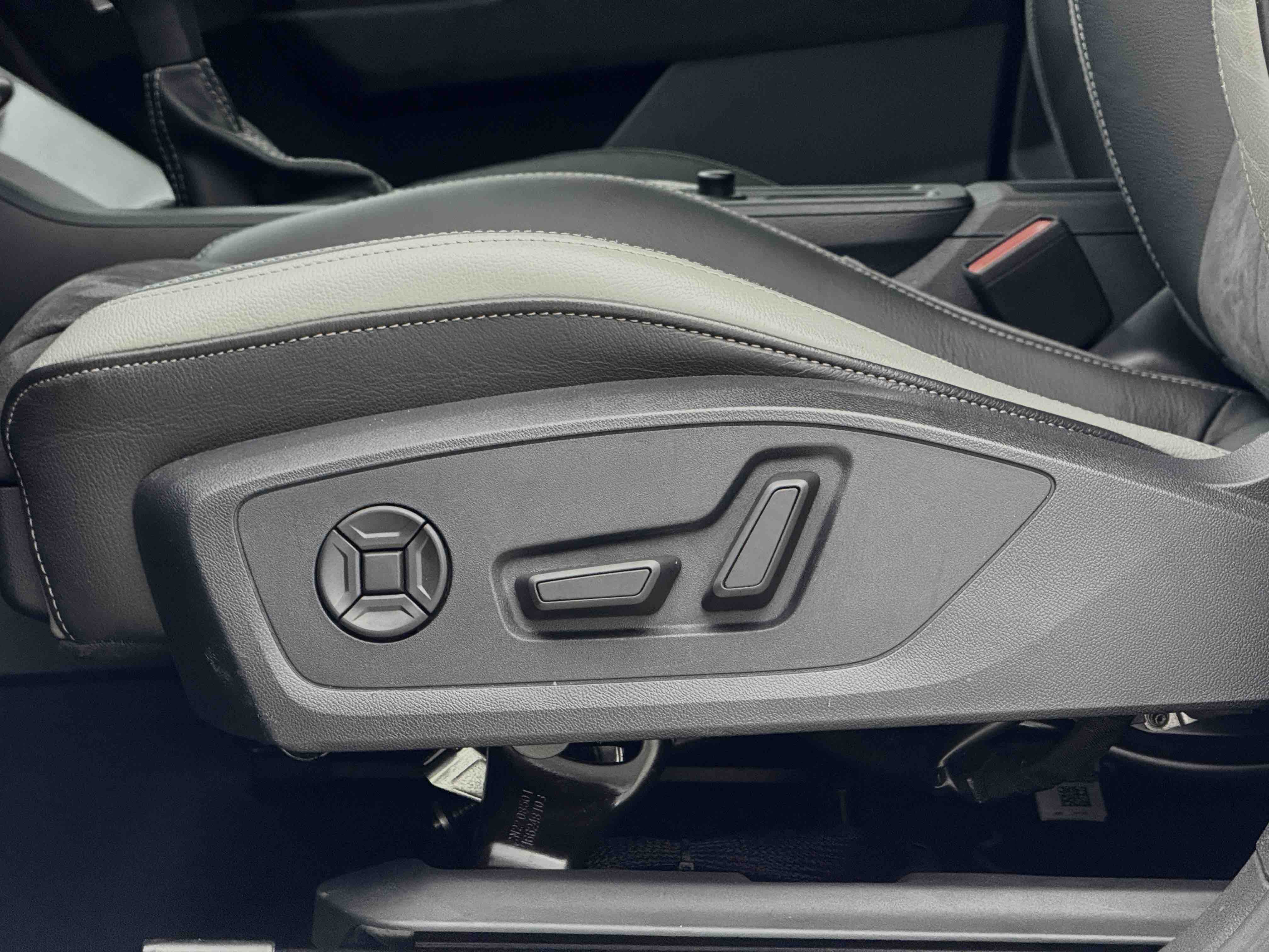 Audi Q3 2022 #14 Audi Q3 2022 car image #14