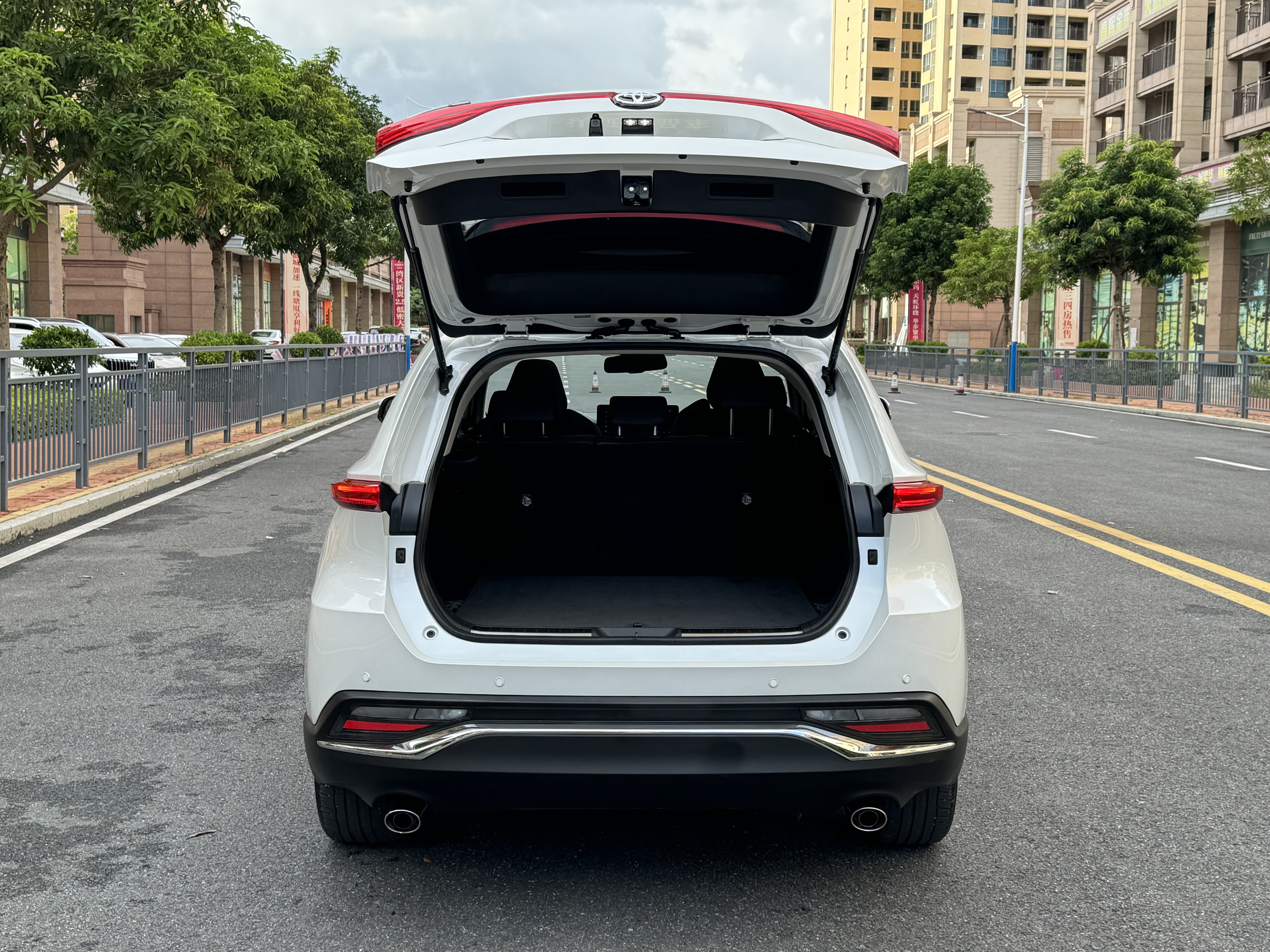 Toyota Harrier 2022 car image #14