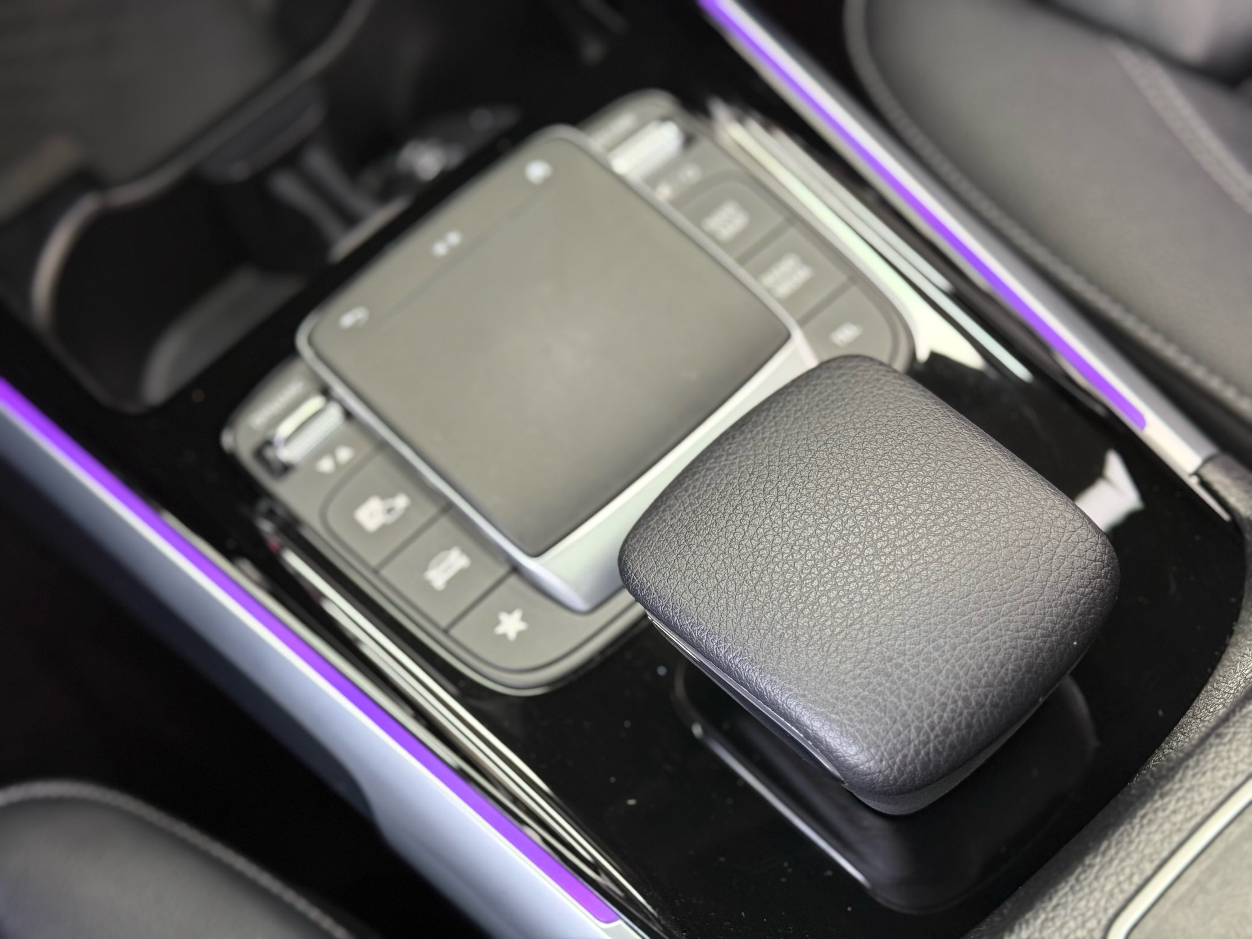 Mercedes-Benz EQB Class 2022 #14 Mercedes-Benz EQB Class 2022 immagine di auto #14