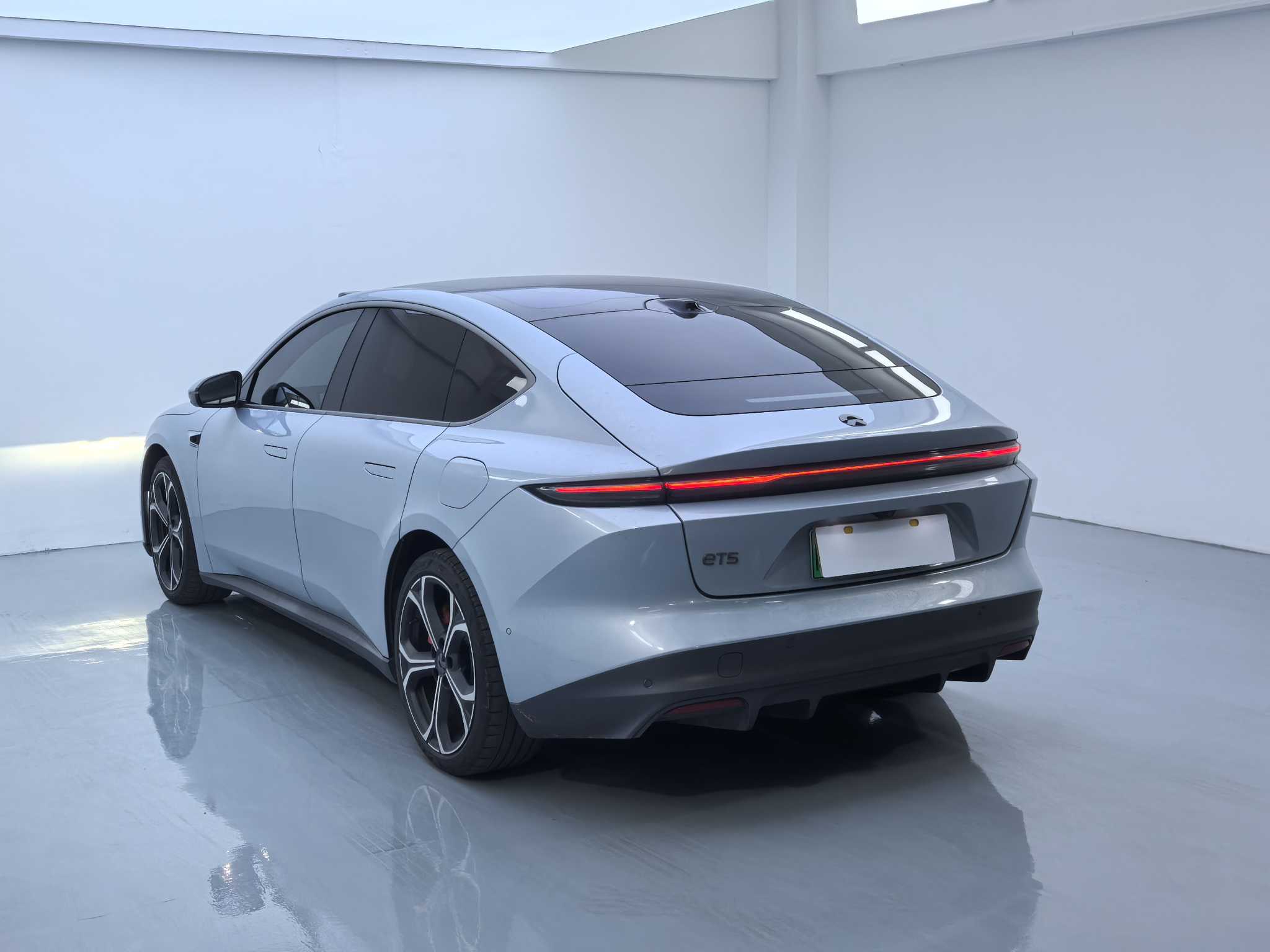 蔚来 蔚来ET5 2023 汽车图片 #14