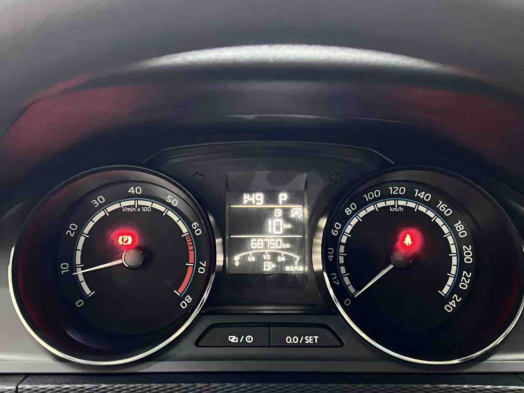 Skoda Kamiq 2023 imagem de carro #14