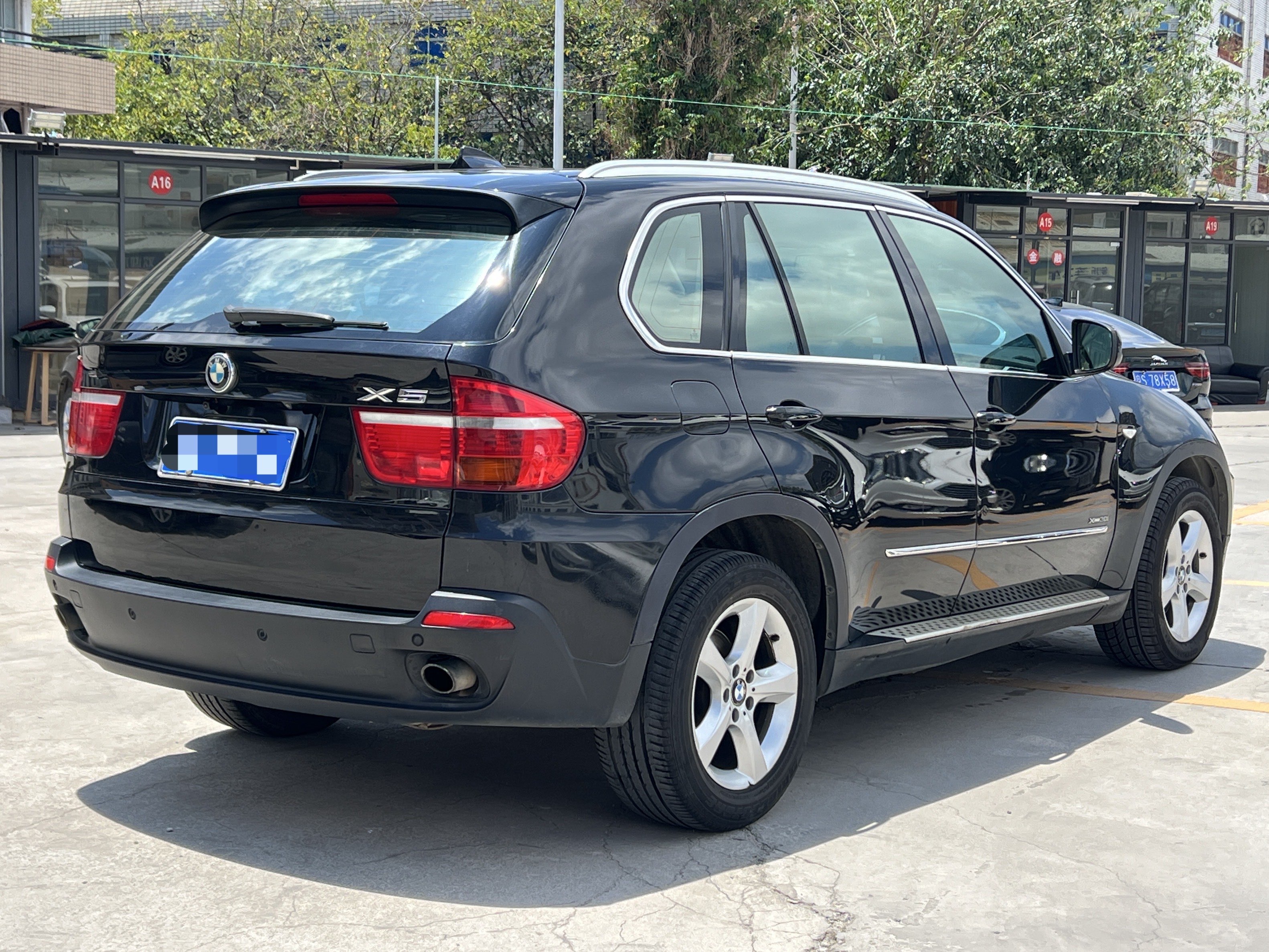 BMW X5 2009 car image #14