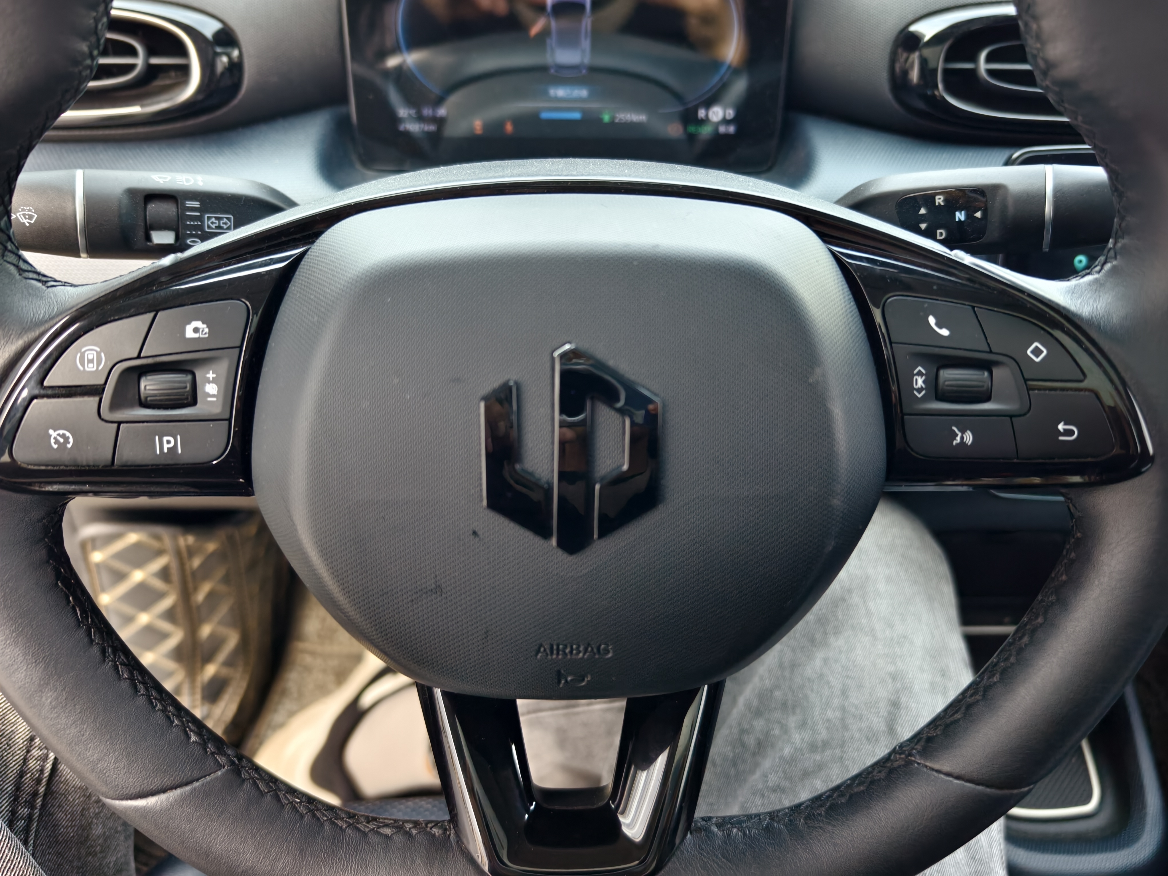 零跑汽车 零跑T03 2022 汽车图片 #14