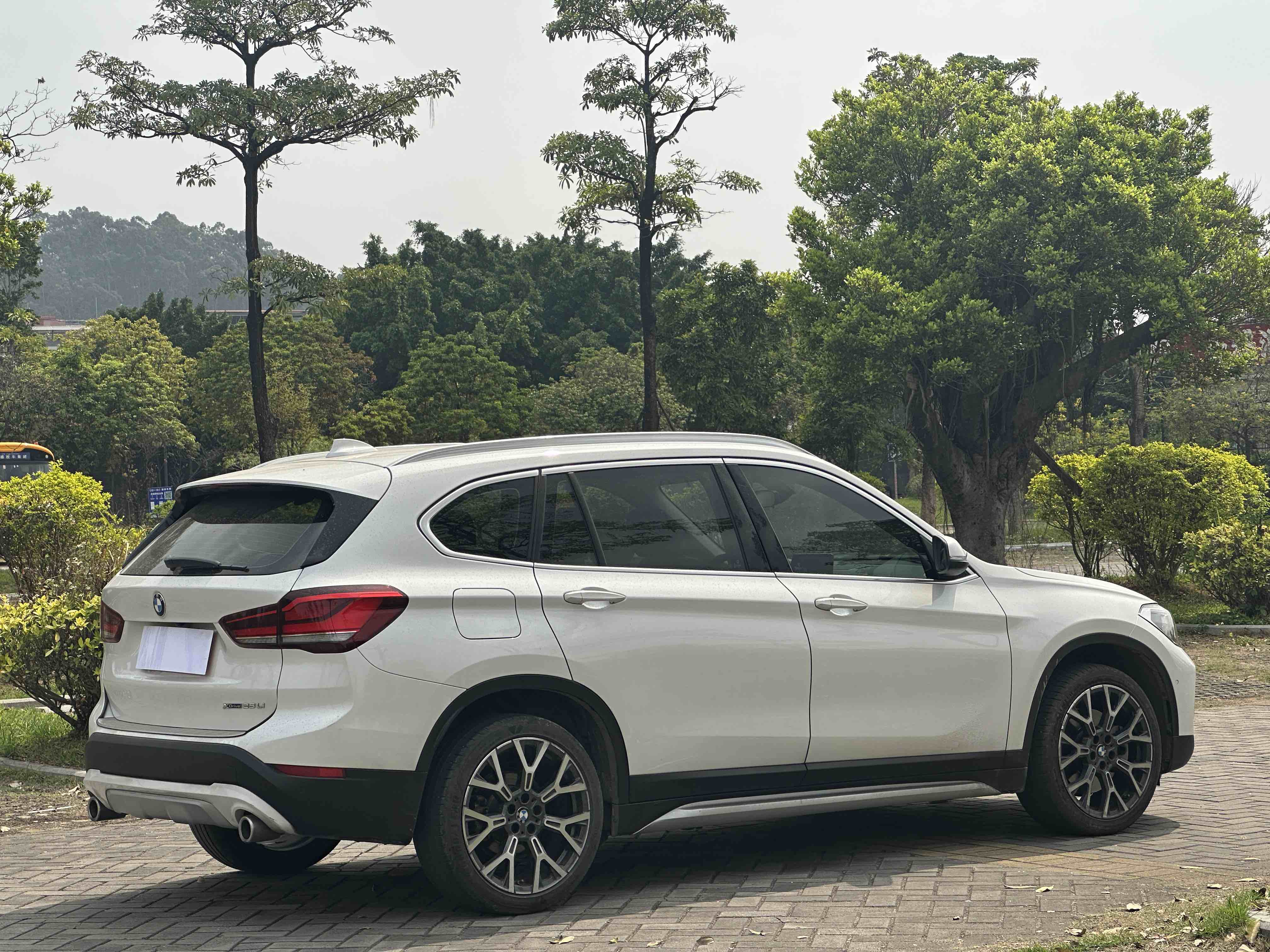 BMW X1 2022 car image #14