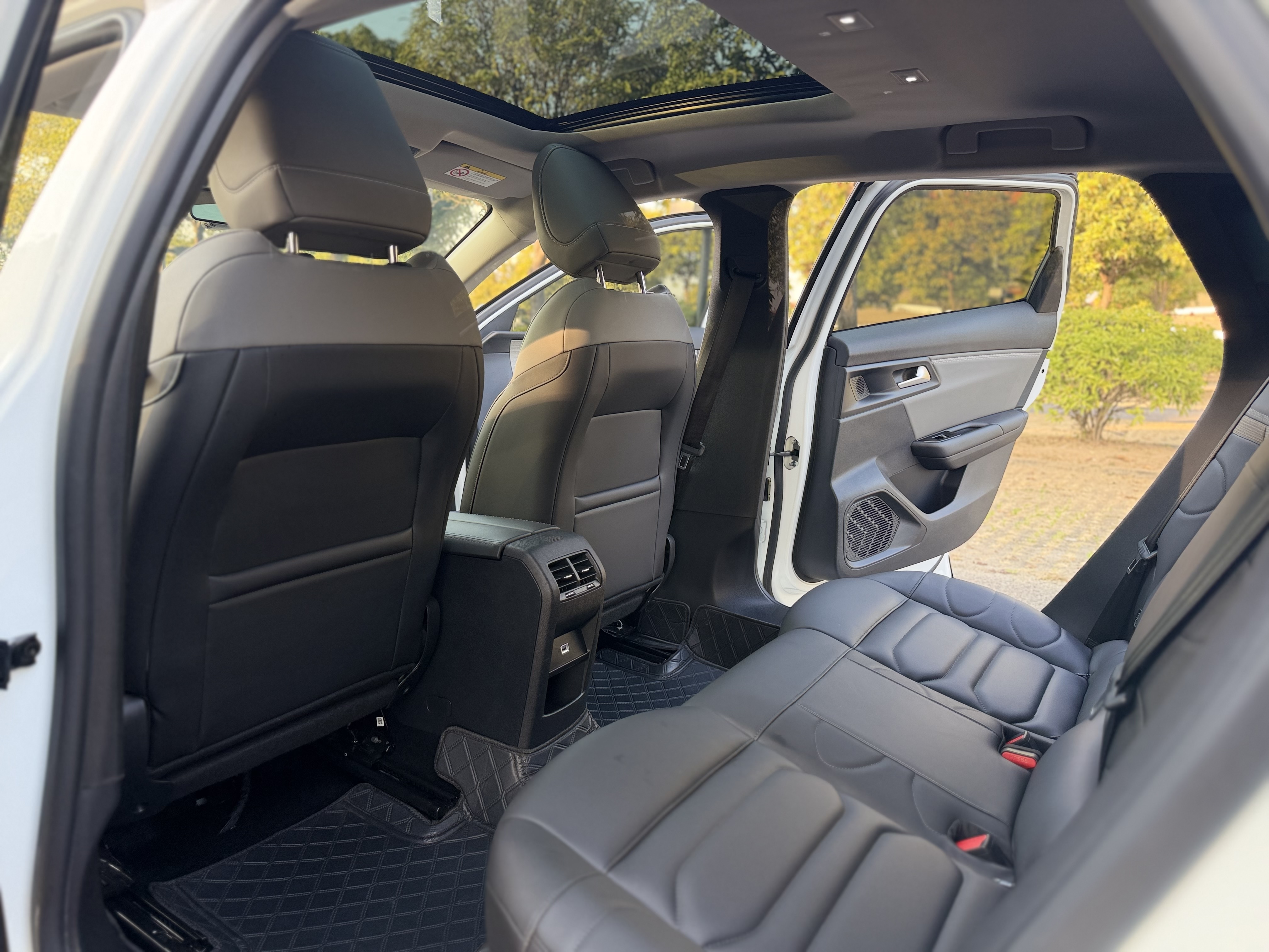 Citroen C5 X 2022 #14 Citroen C5 X 2022 صورة سيارة #14