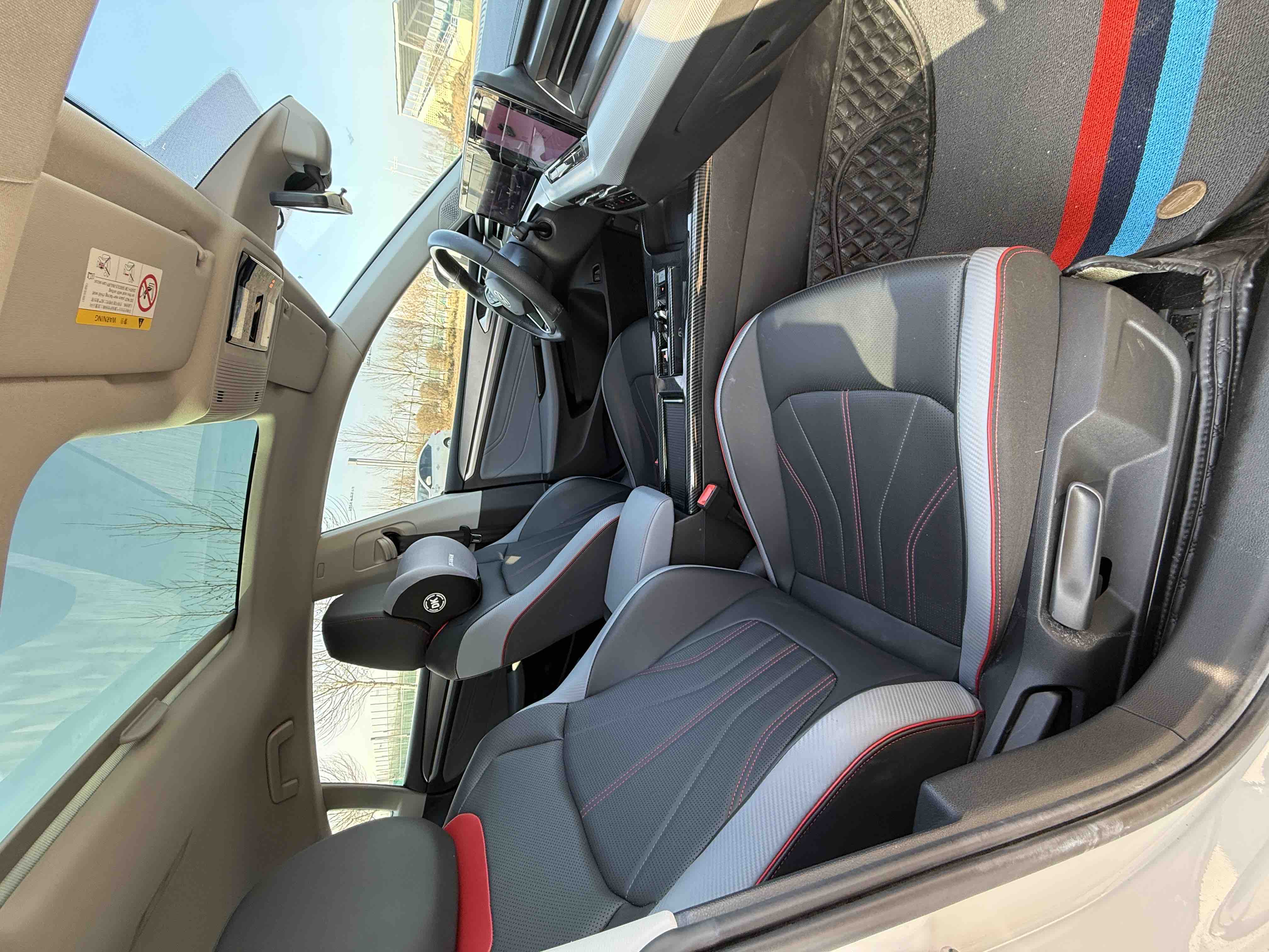 Volkswagen Lamando 2022 car image #14