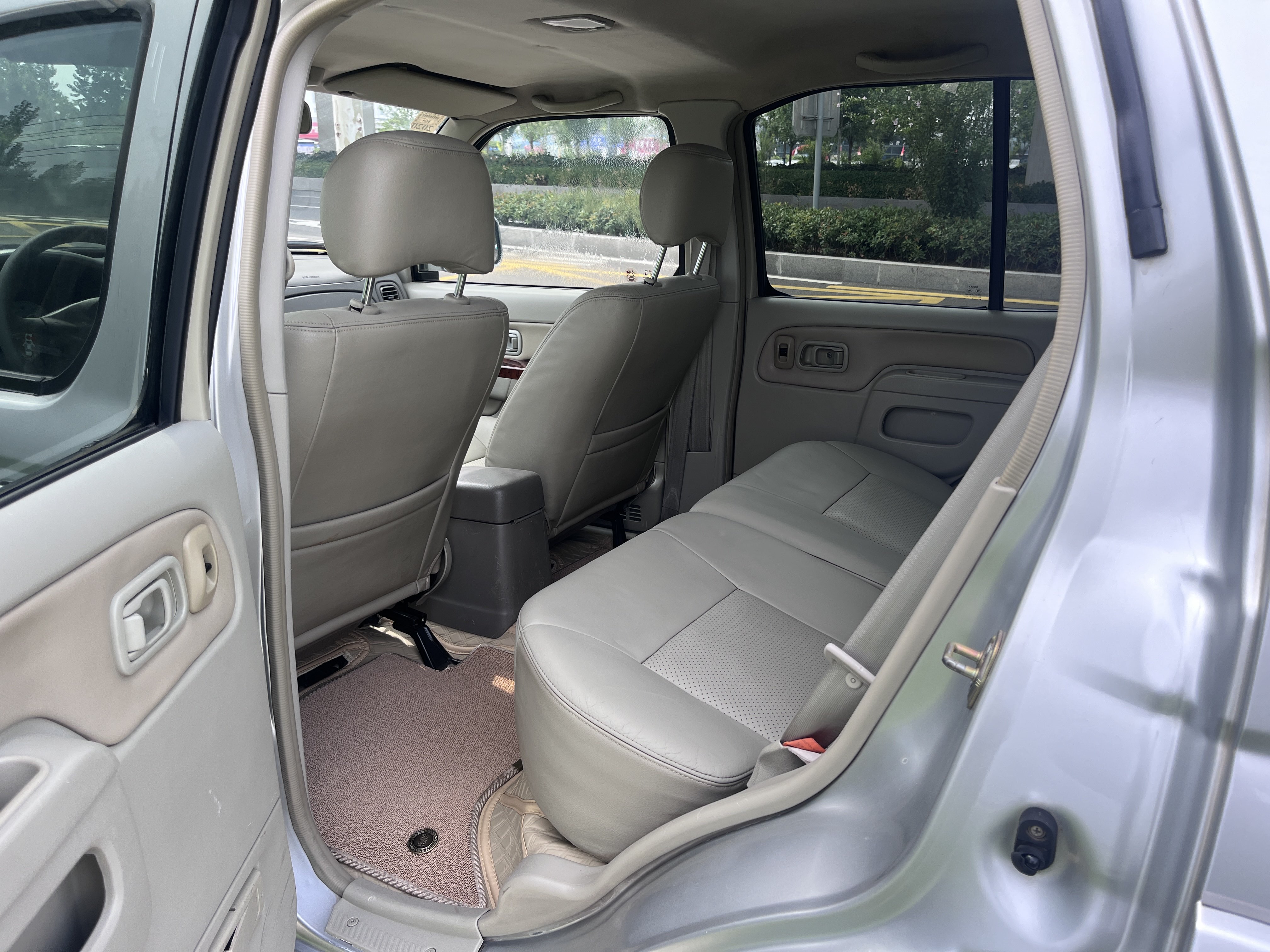 日产 日产帕拉丁 2005 汽车图片 #14