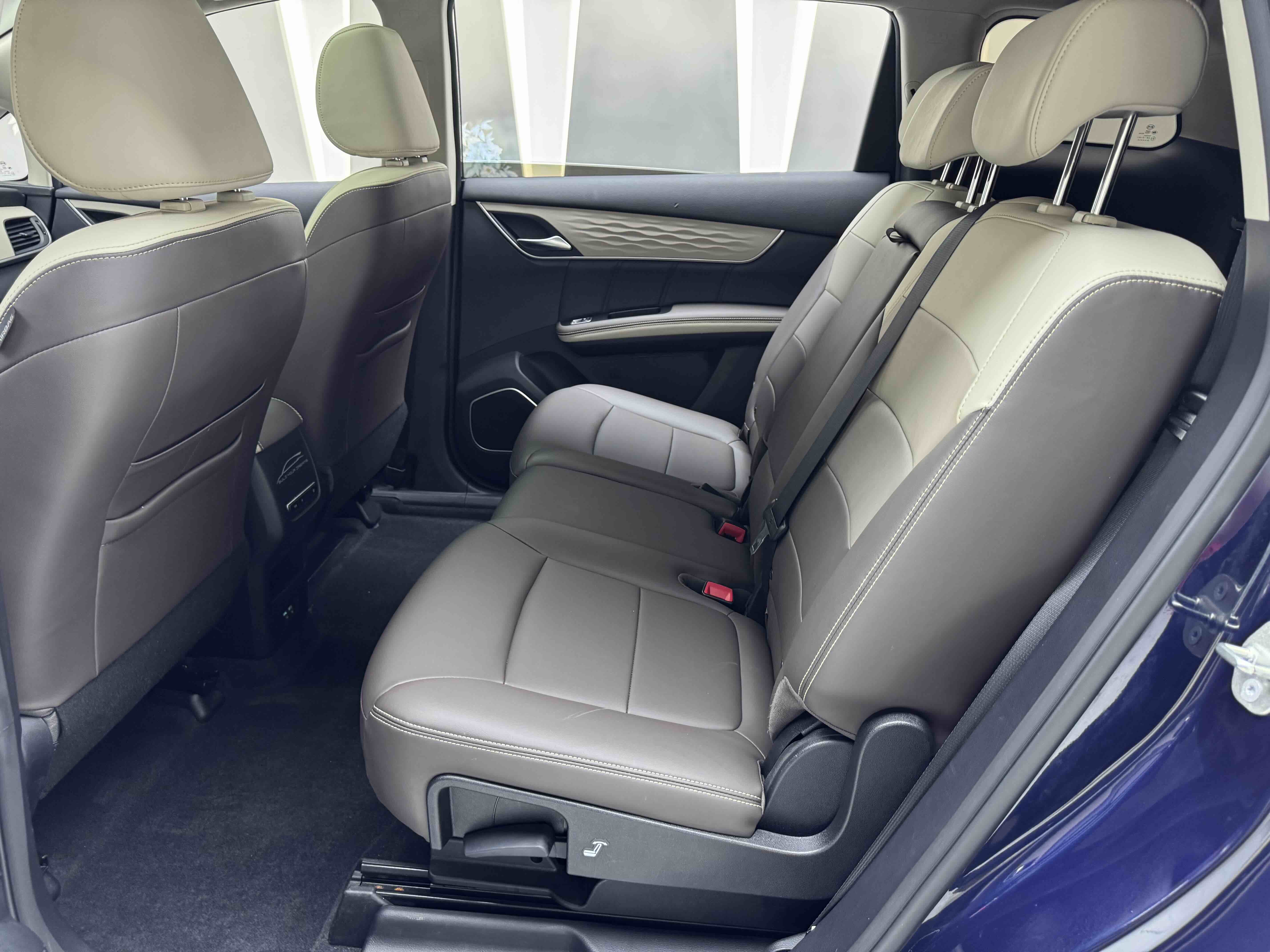 BYD Song MAX New Energy 2023 car image #14