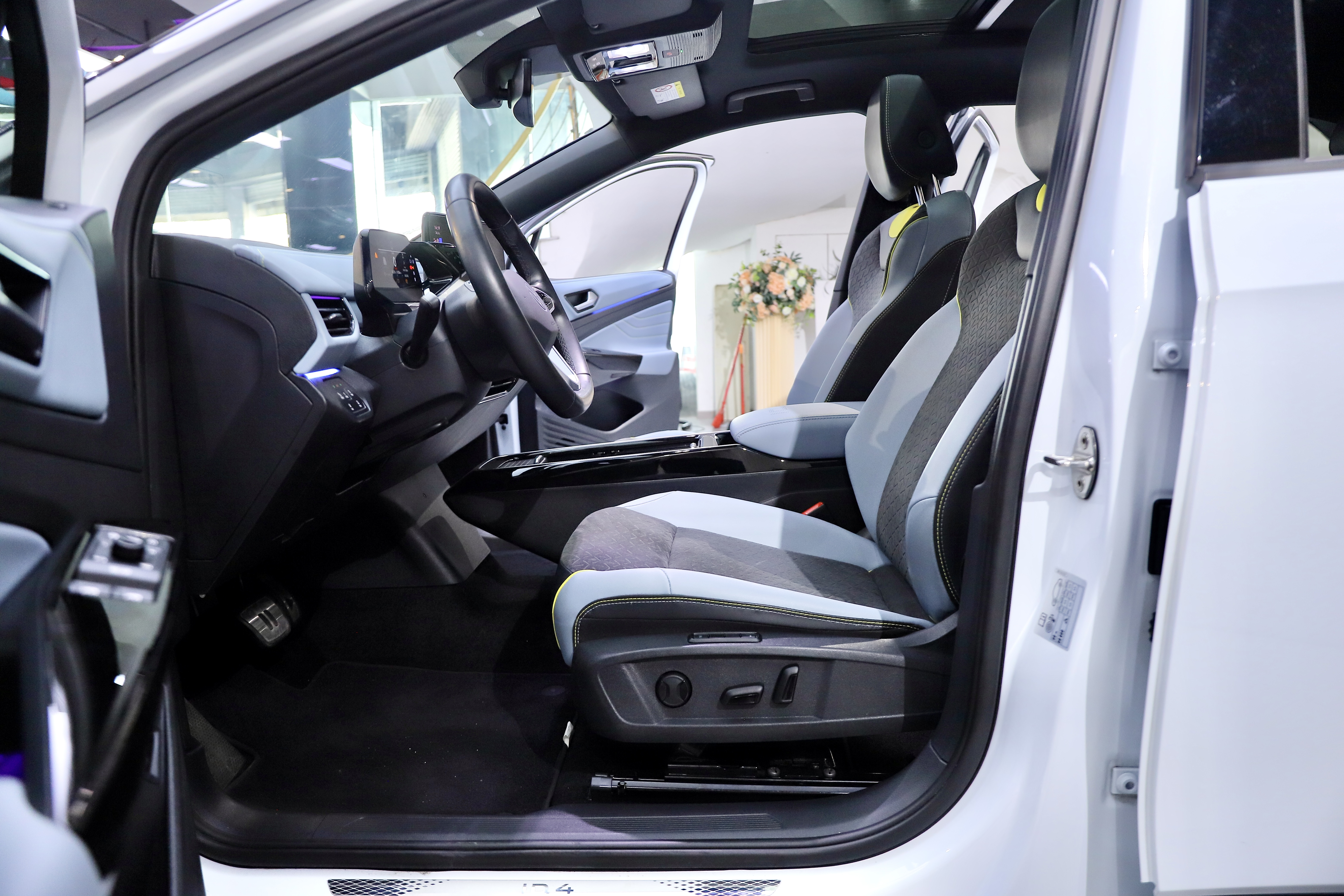 Volkswagen ID.4 X 2022 immagine di auto #14