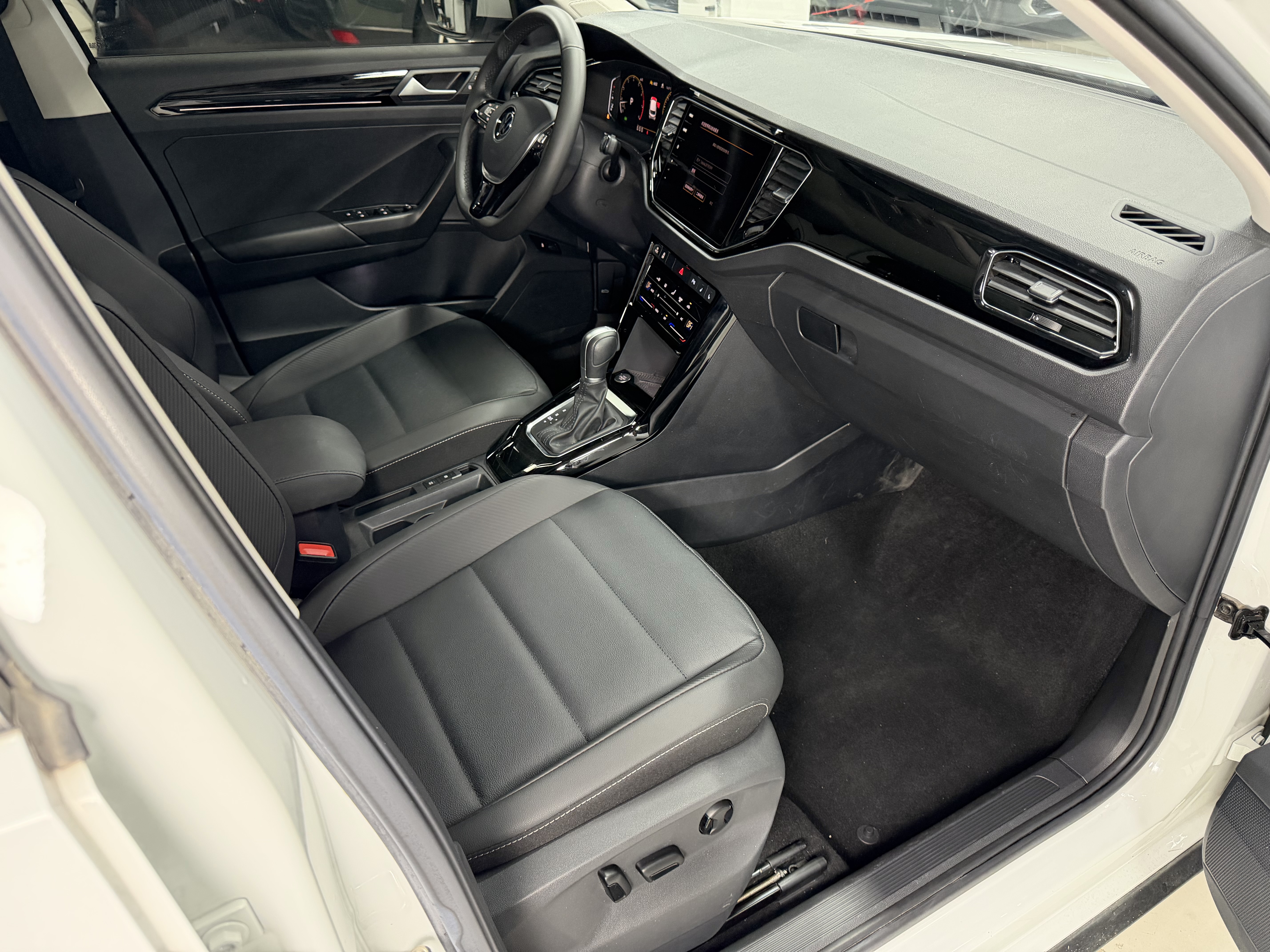 T-Roc 2022 #14 T-Roc 2022 car image #14