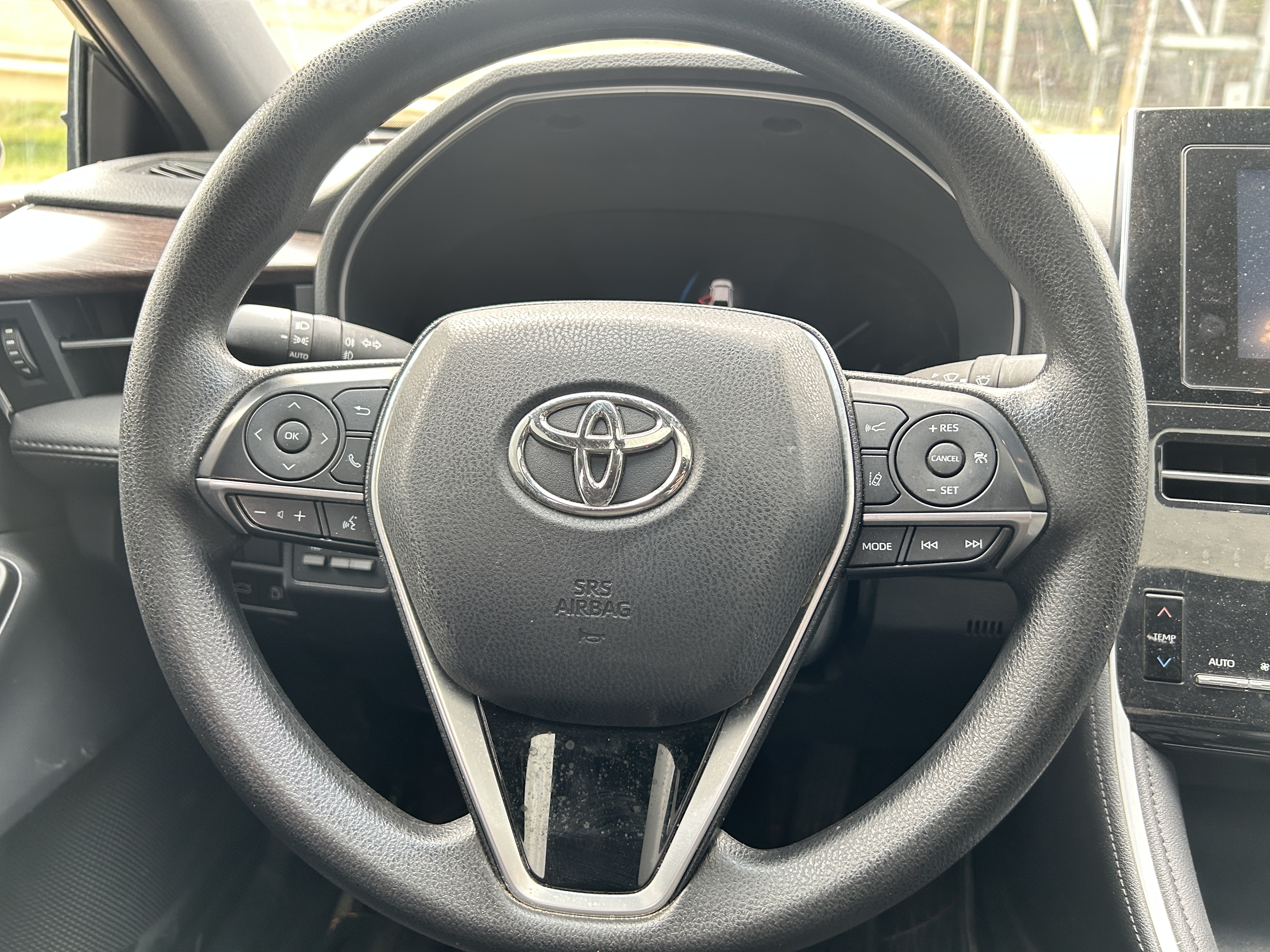 Toyota Avalon 2023 car image #14