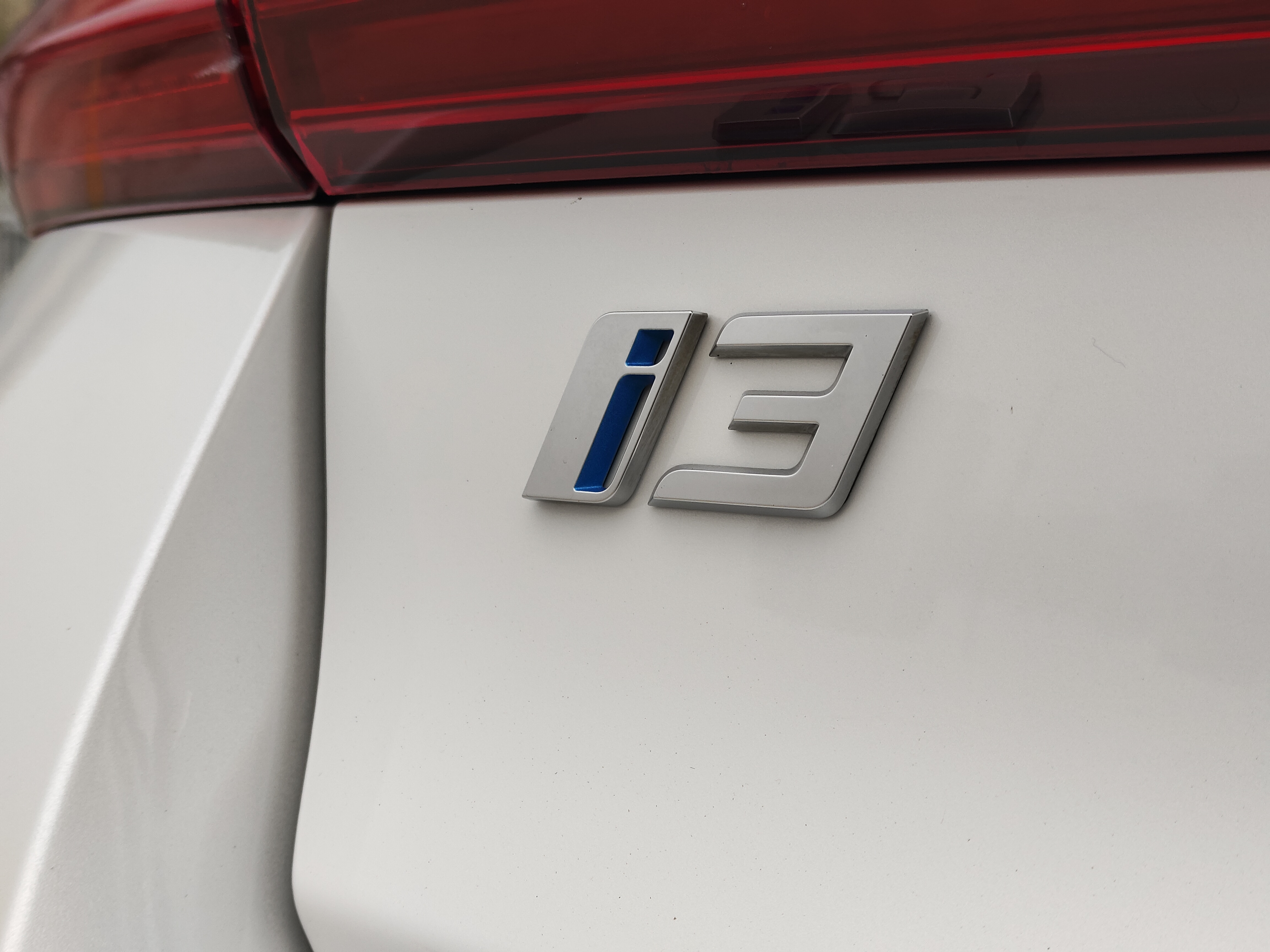 BMW i3 2023 car image #14