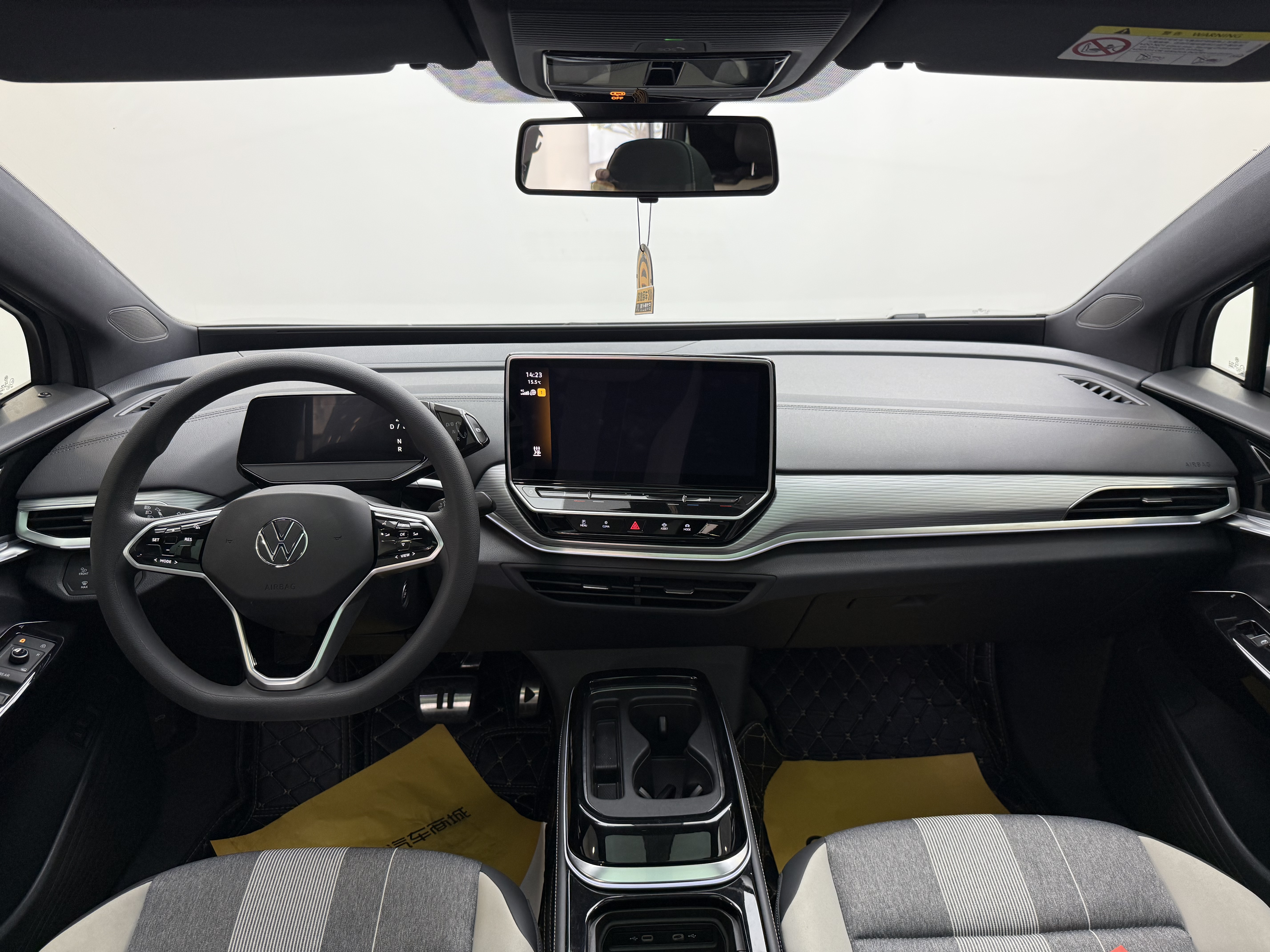 Volkswagen ID.4 Crozz 2023 #14 Volkswagen ID.4 Crozz 2023 car image #14