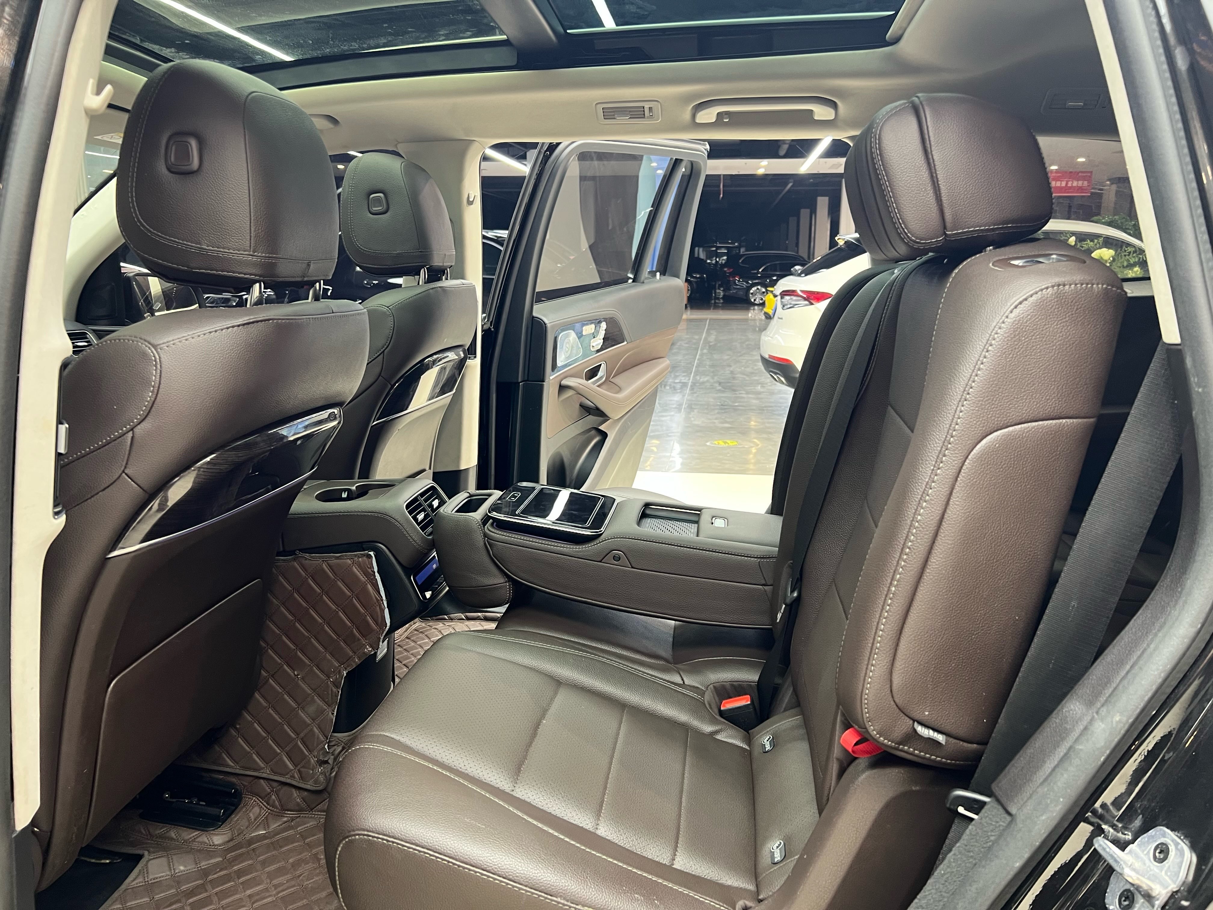 Mercedes-Benz GLS Class 2023 #14 Mercedes-Benz GLS Class 2023 car image #14