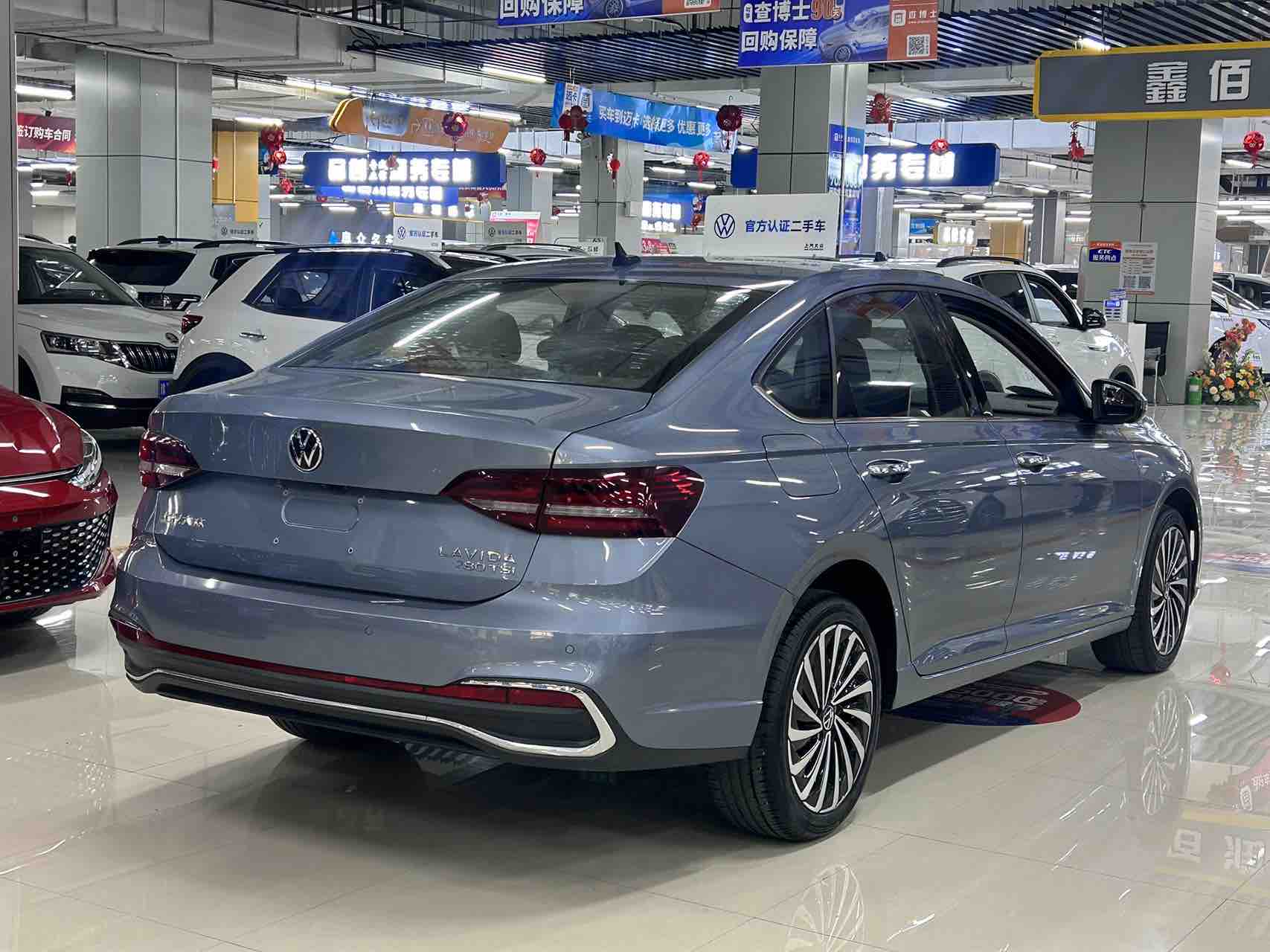 Volkswagen Lavida 2022 car image #14